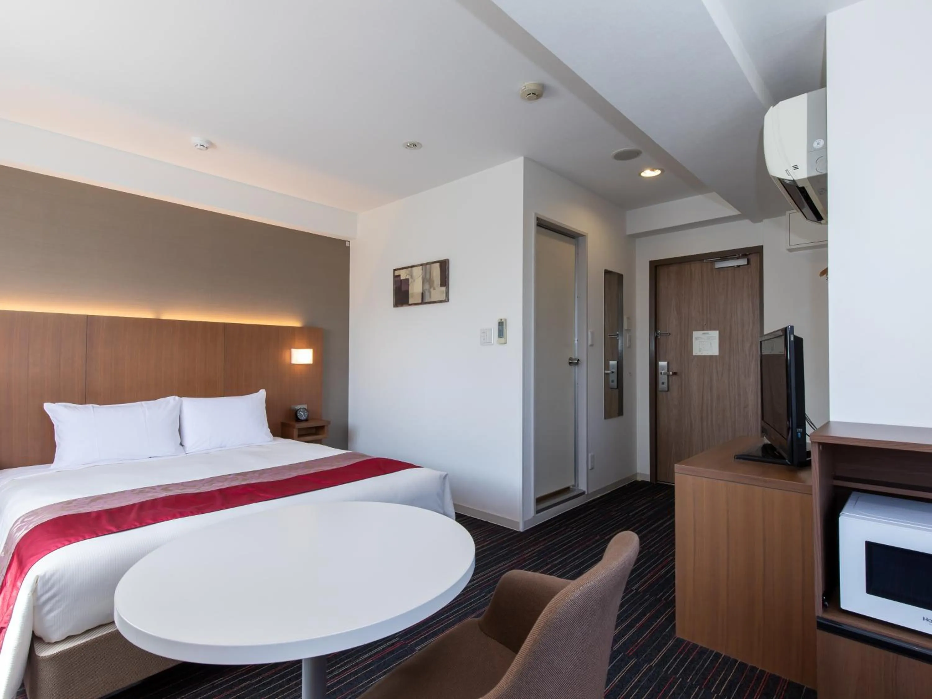 Photo of the whole room, Bed in Tokyu Stay Monzen-Nakacho Tokyo