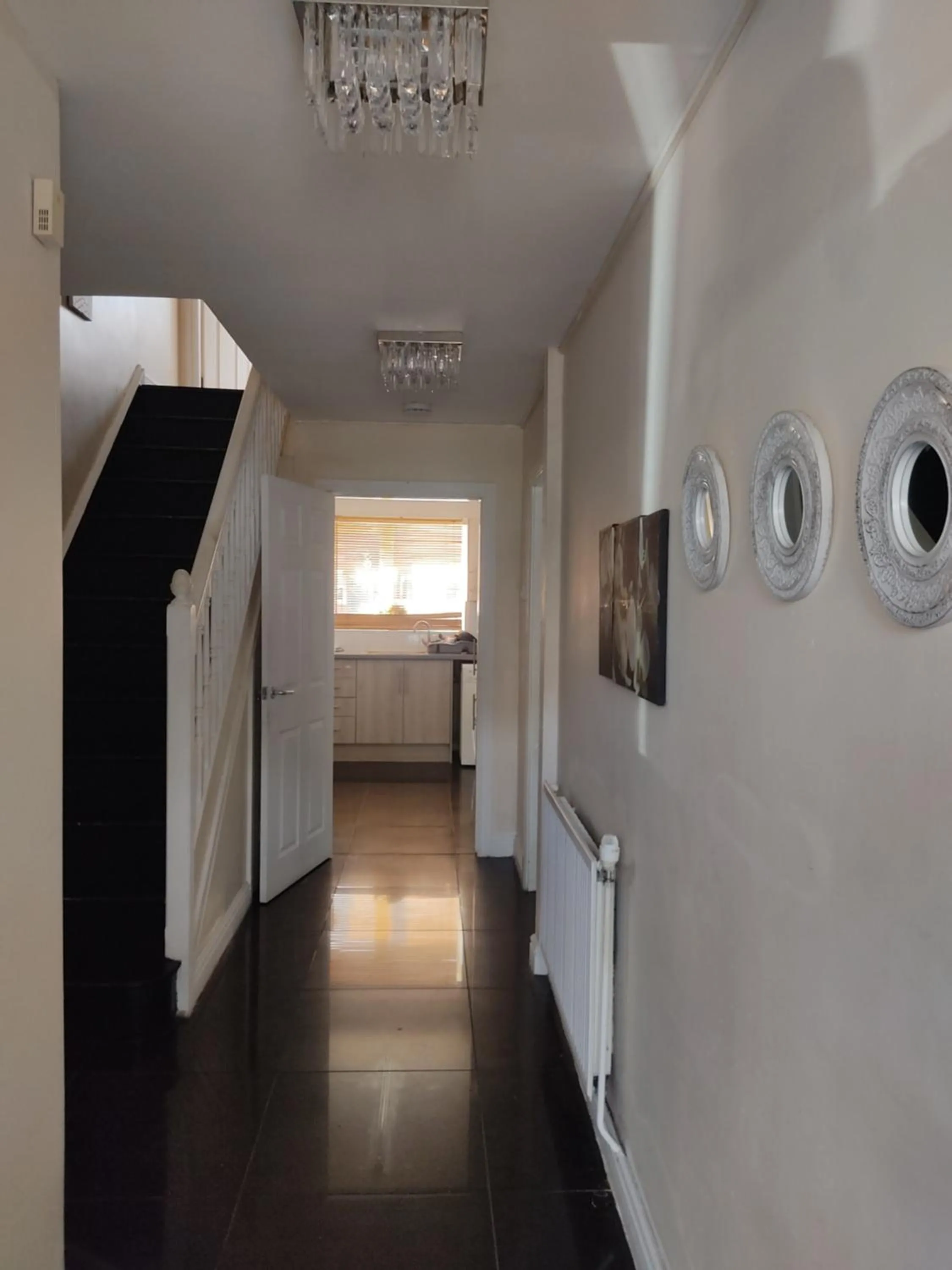 Facade/entrance in Bed 4 night