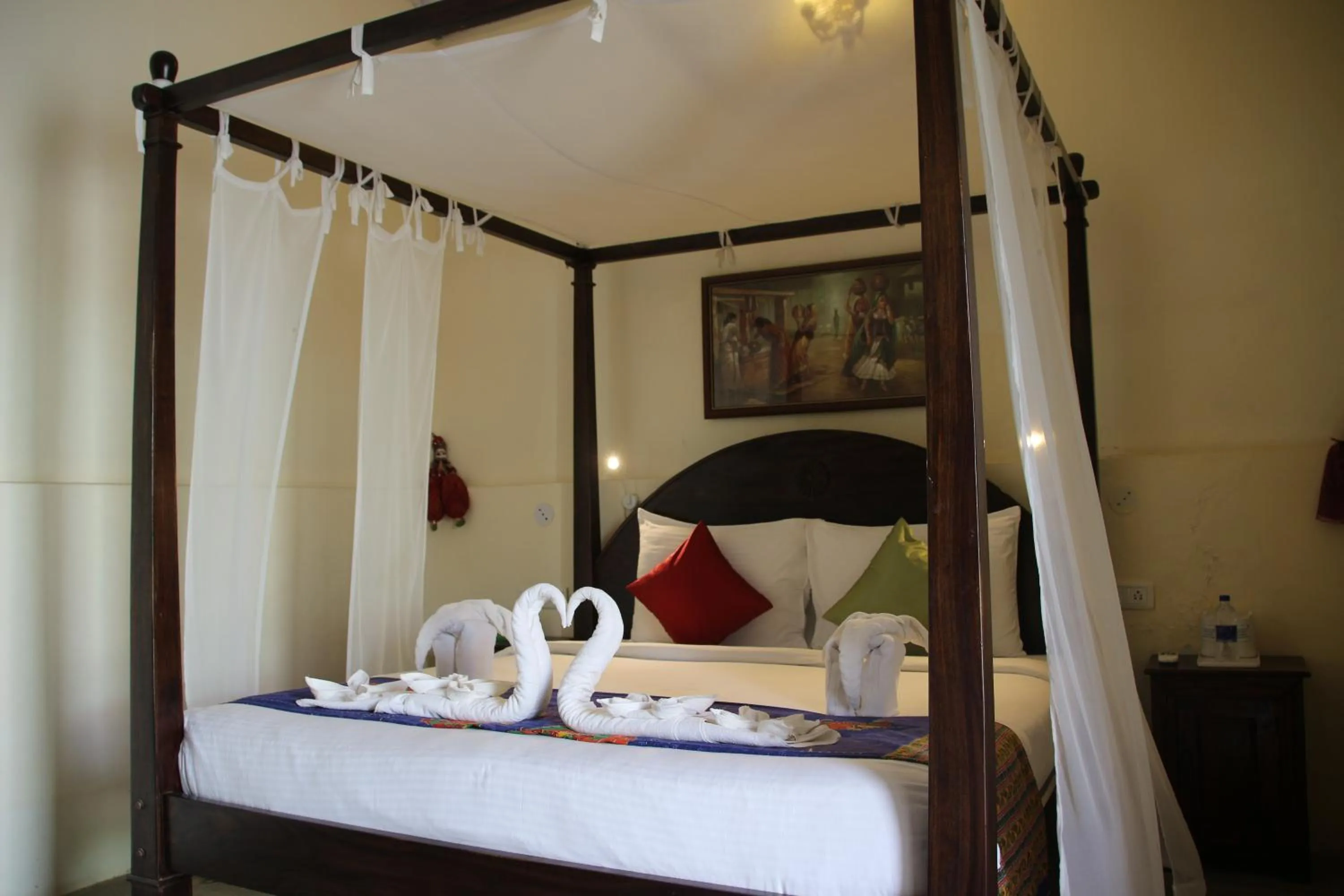 Bed in Malji Ka Kamra