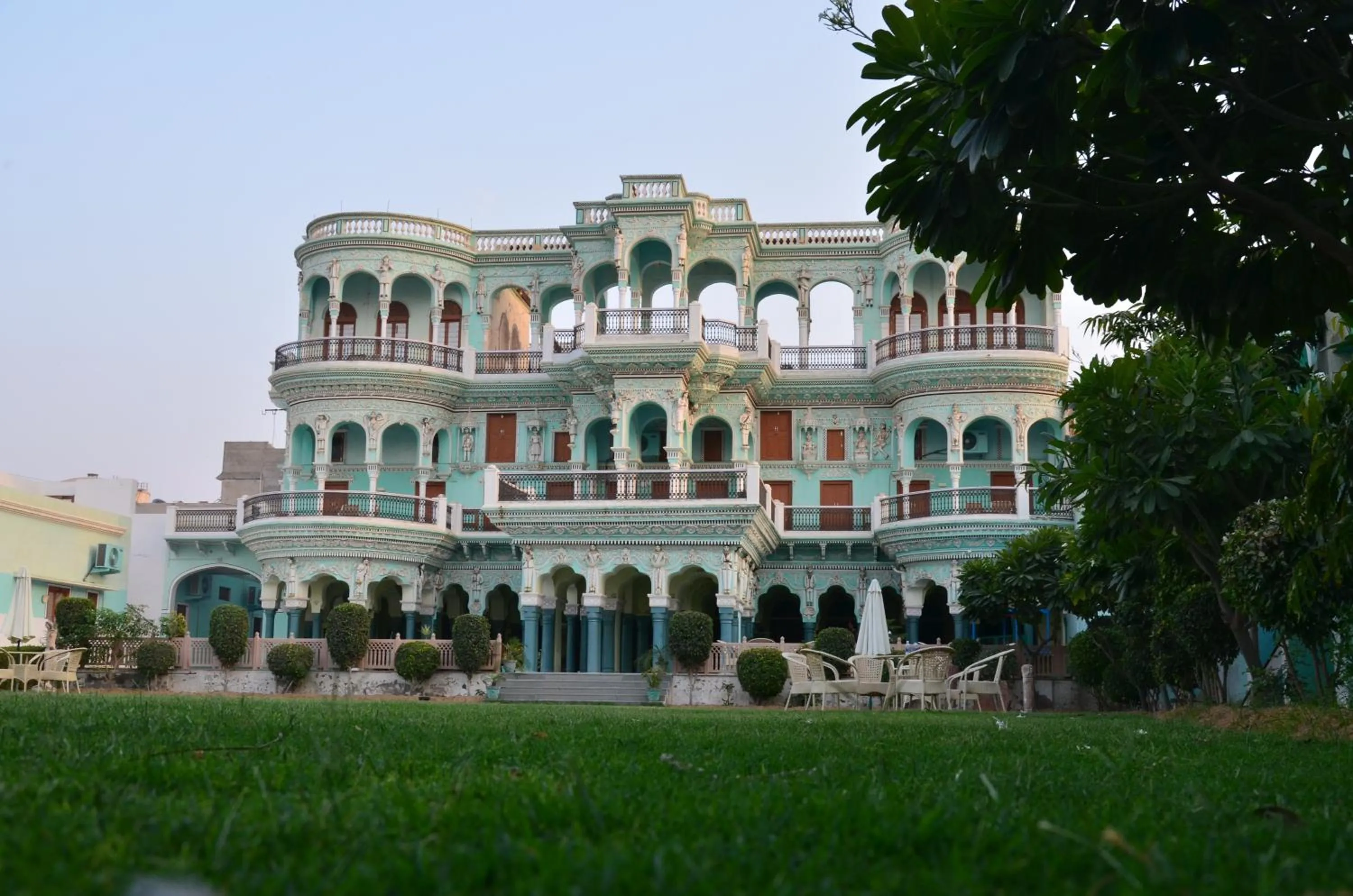 Property building in Malji Ka Kamra