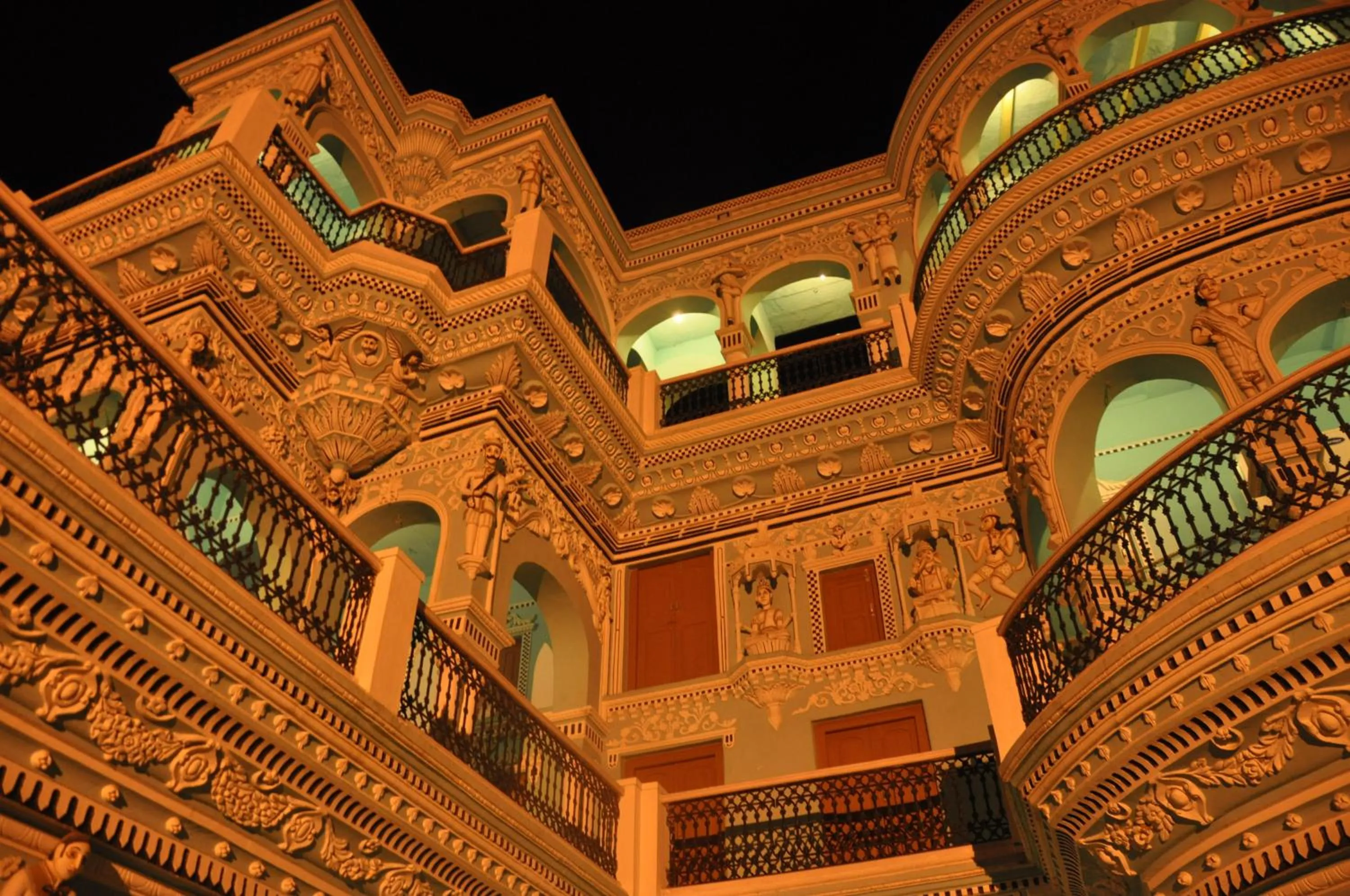 Facade/entrance in Malji Ka Kamra