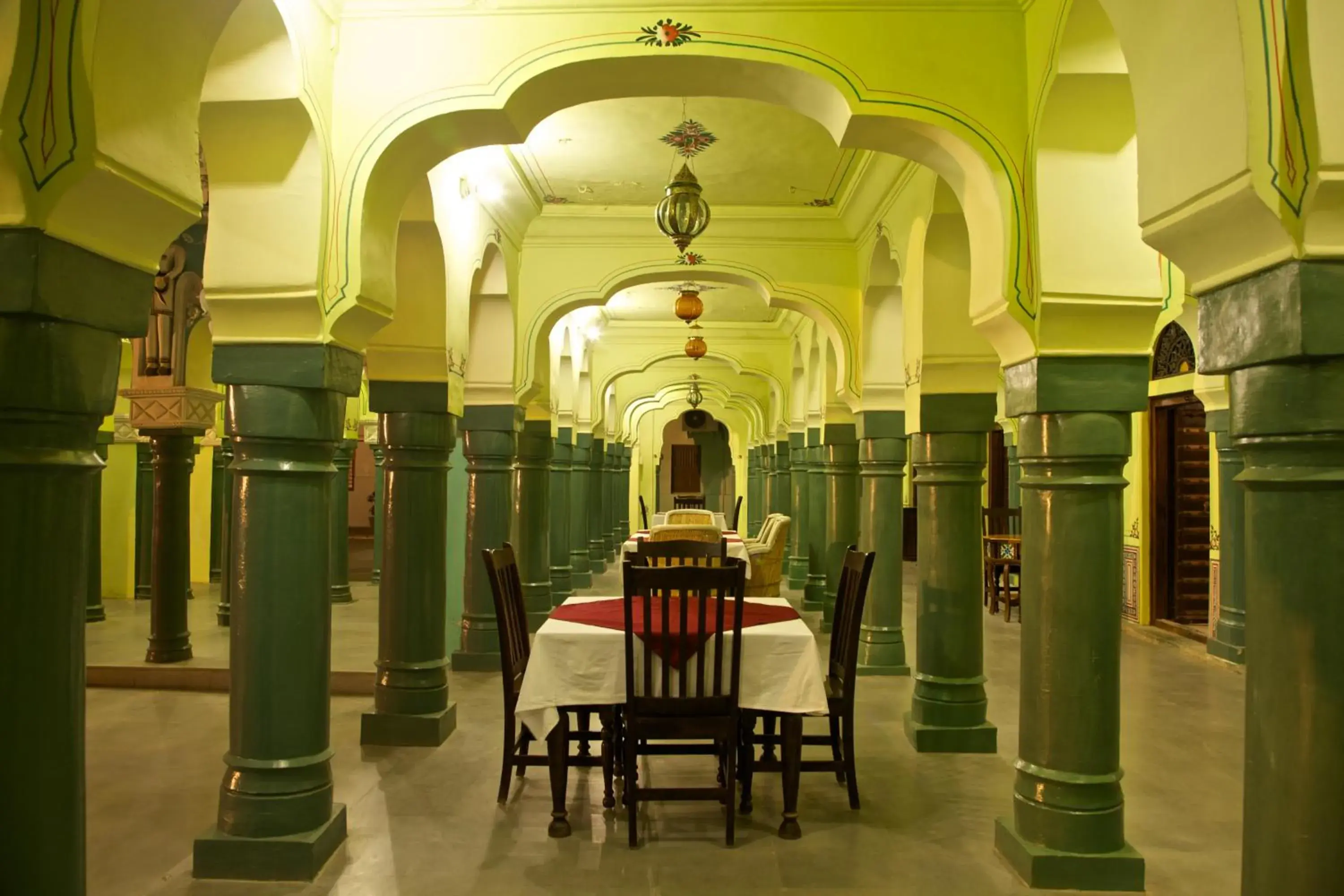 Restaurant/places to eat in Malji Ka Kamra Restaurant/places to eat in Malji Ka Kamra