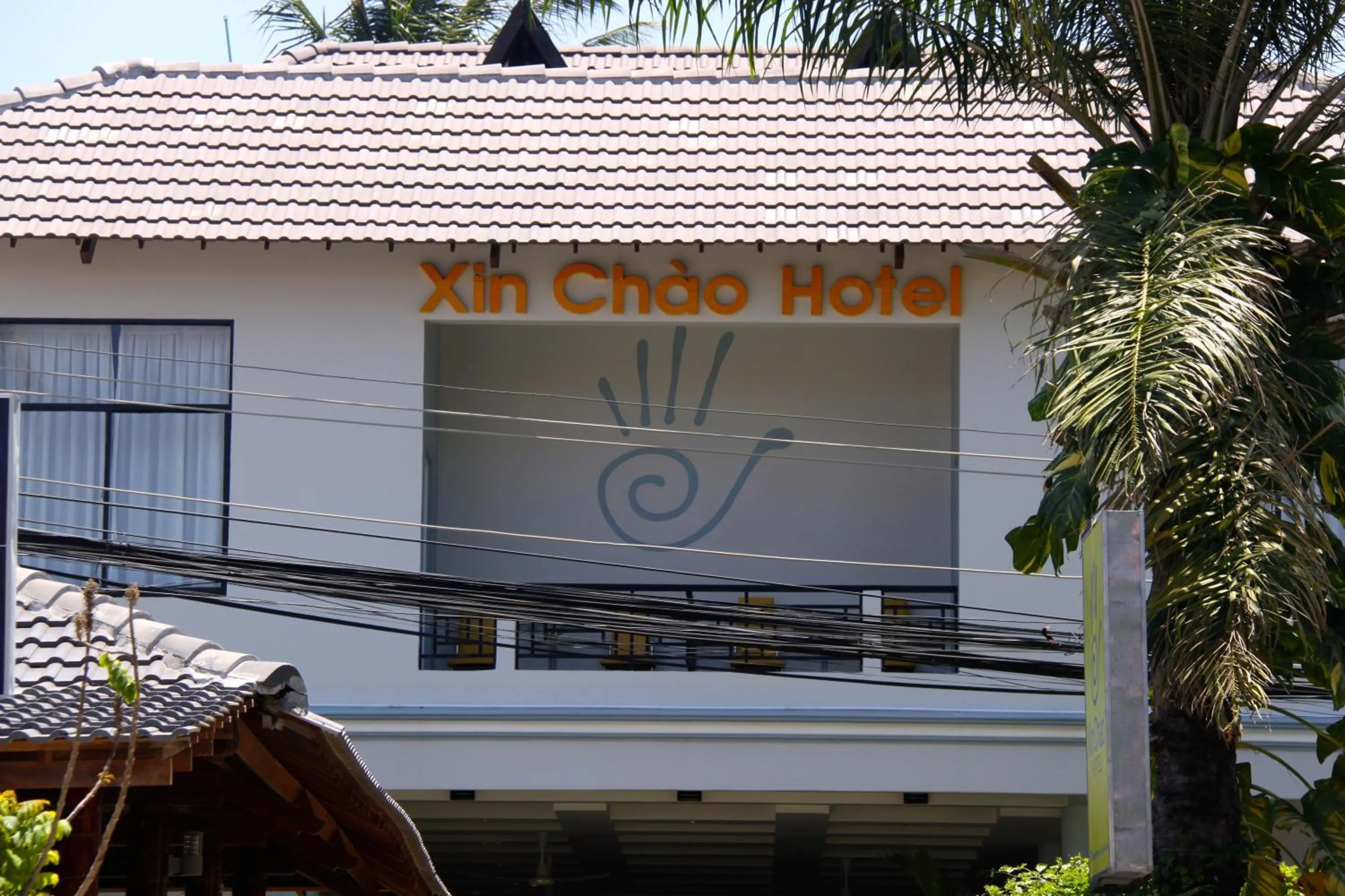 Facade/entrance in Xin Chao Hotel
