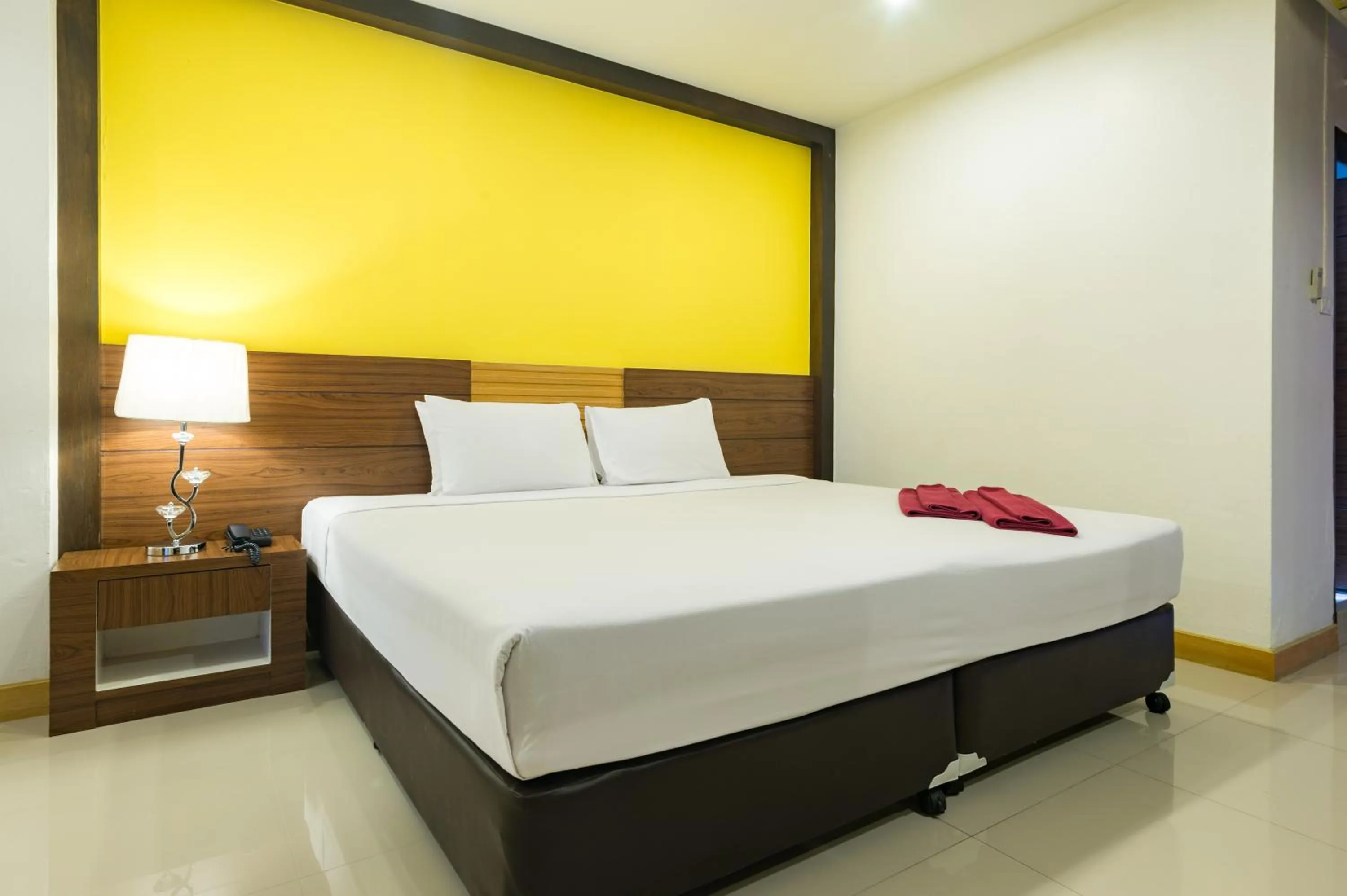 Bedroom, Bed in The Legacy Convention Hotel