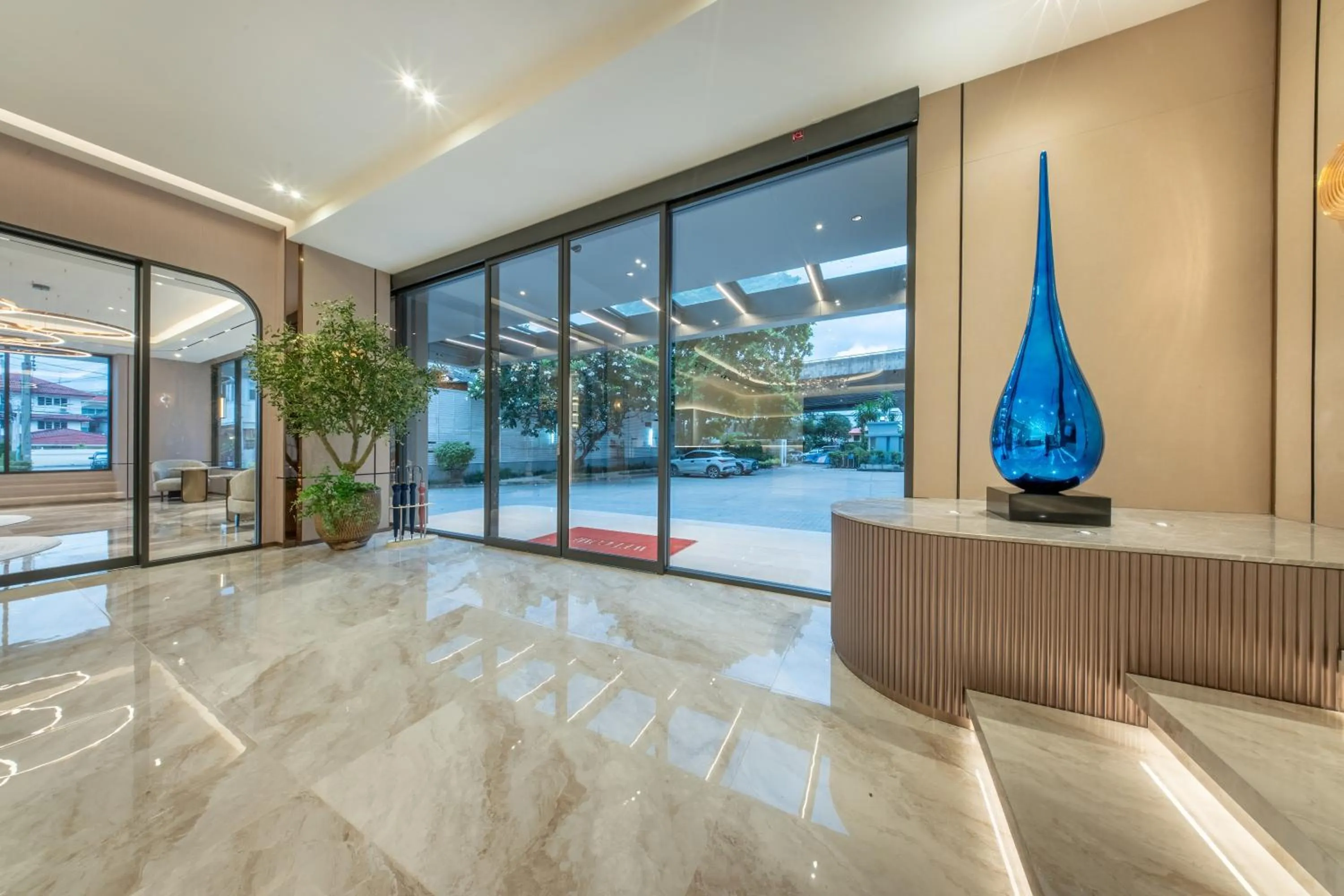 The Legacy Convention Hotel