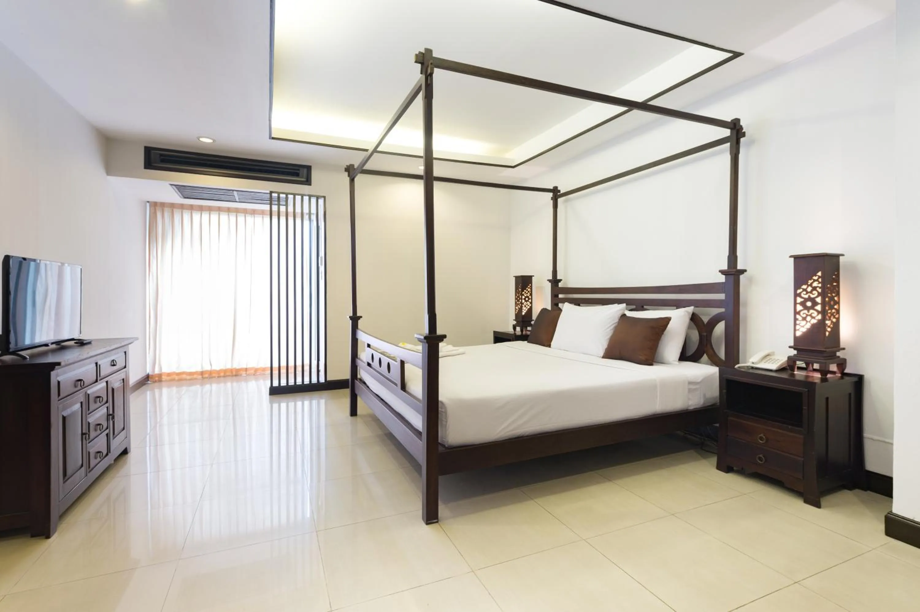 Bedroom, Bed in The Legacy Convention Hotel