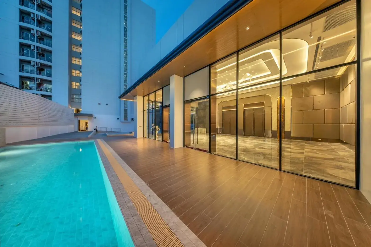 Swimming pool in The Legacy Convention Hotel Swimming pool in The Legacy Convention Hotel