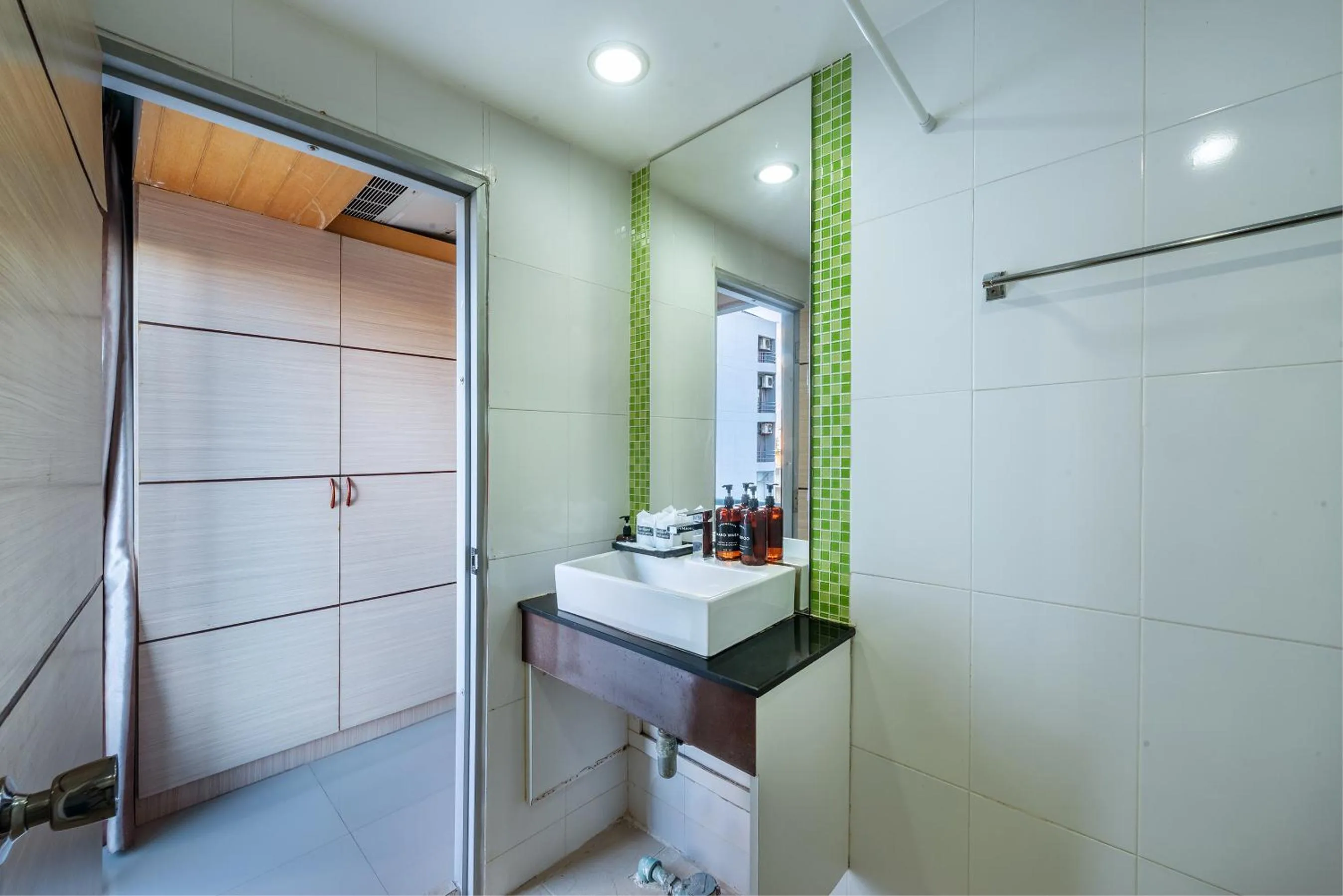 The Legacy Convention Hotel