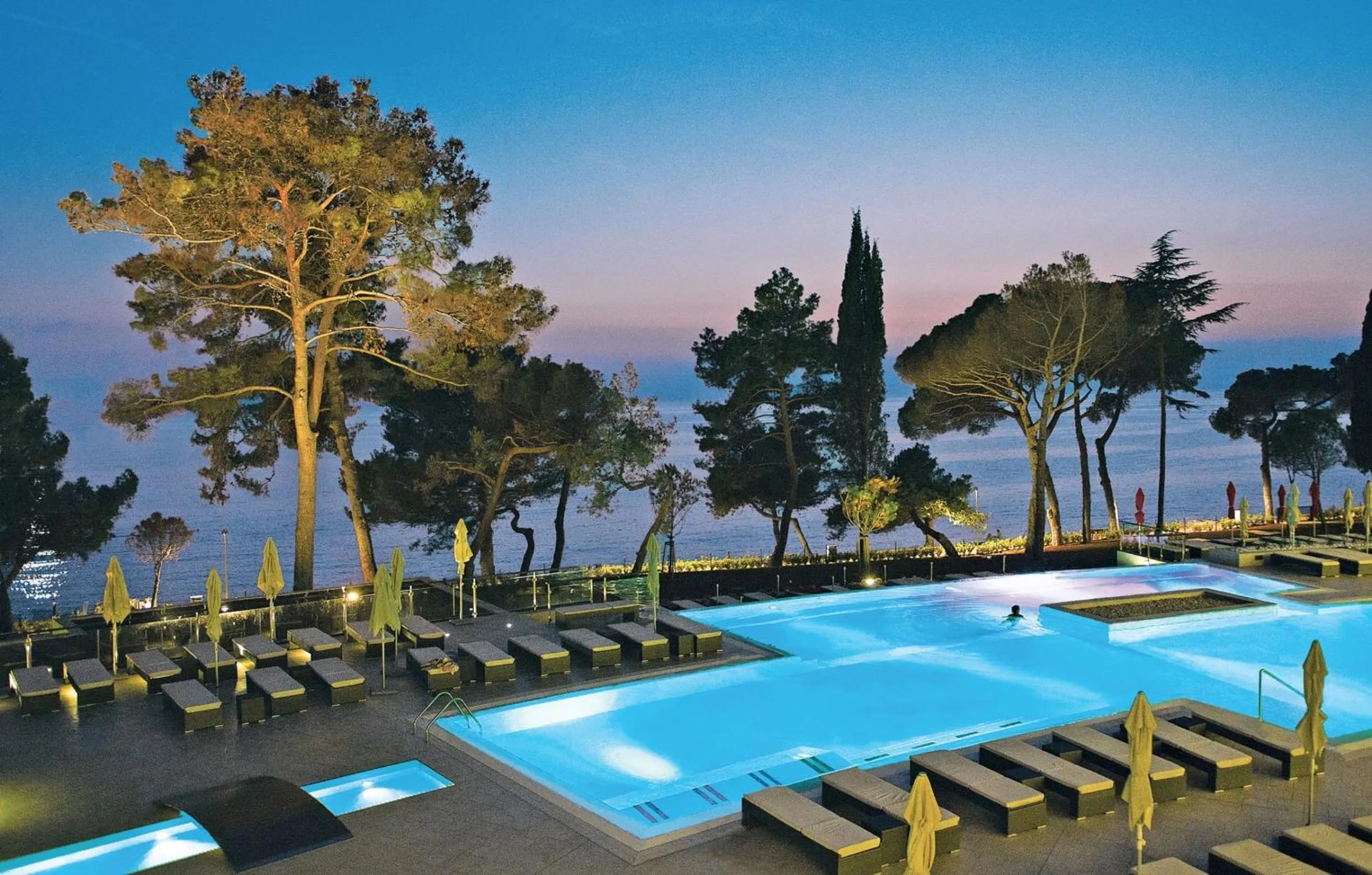 Swimming pool in Hotel Parentium Plava Laguna