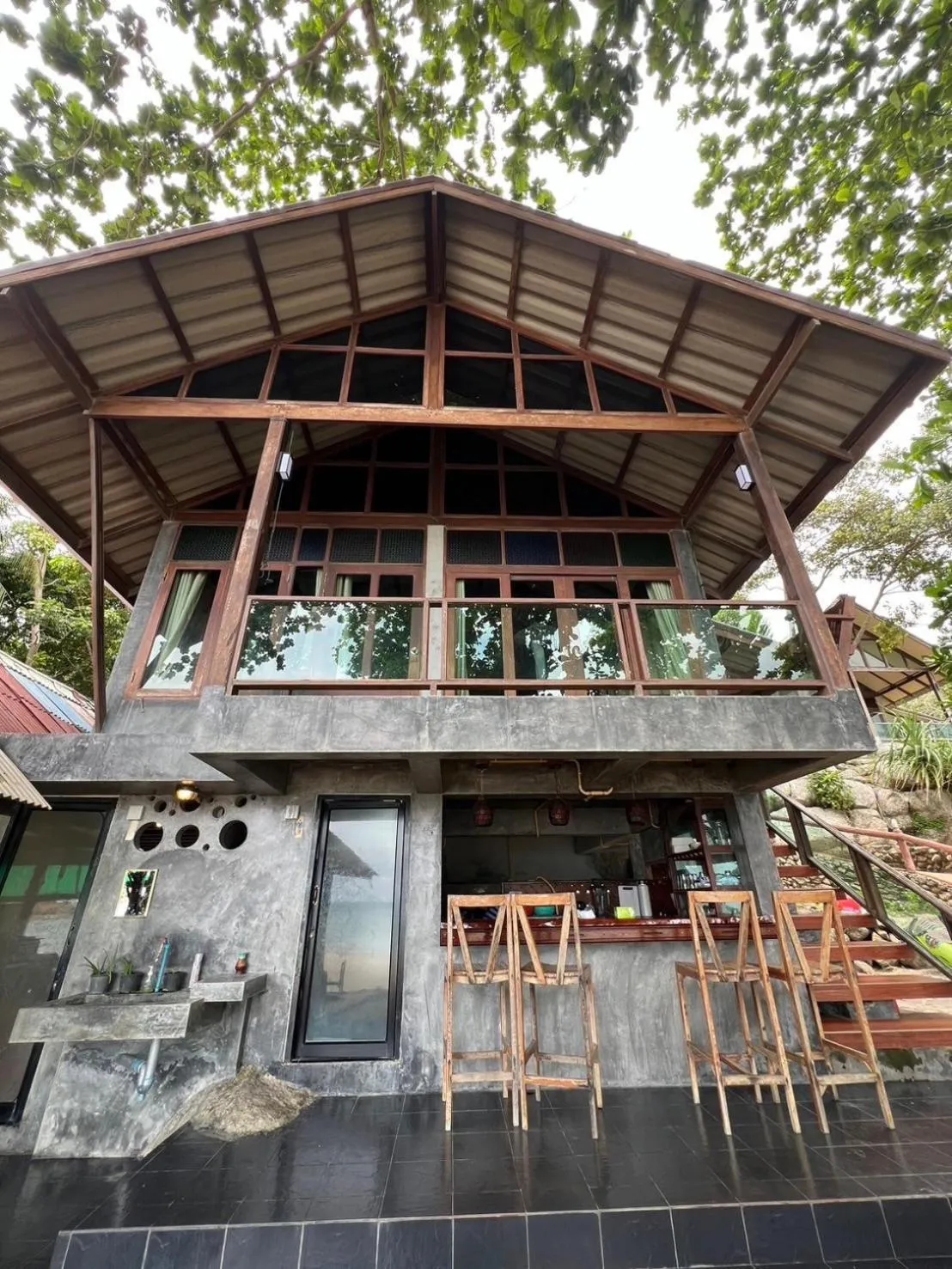 Smile Bungalow Bottle Beach