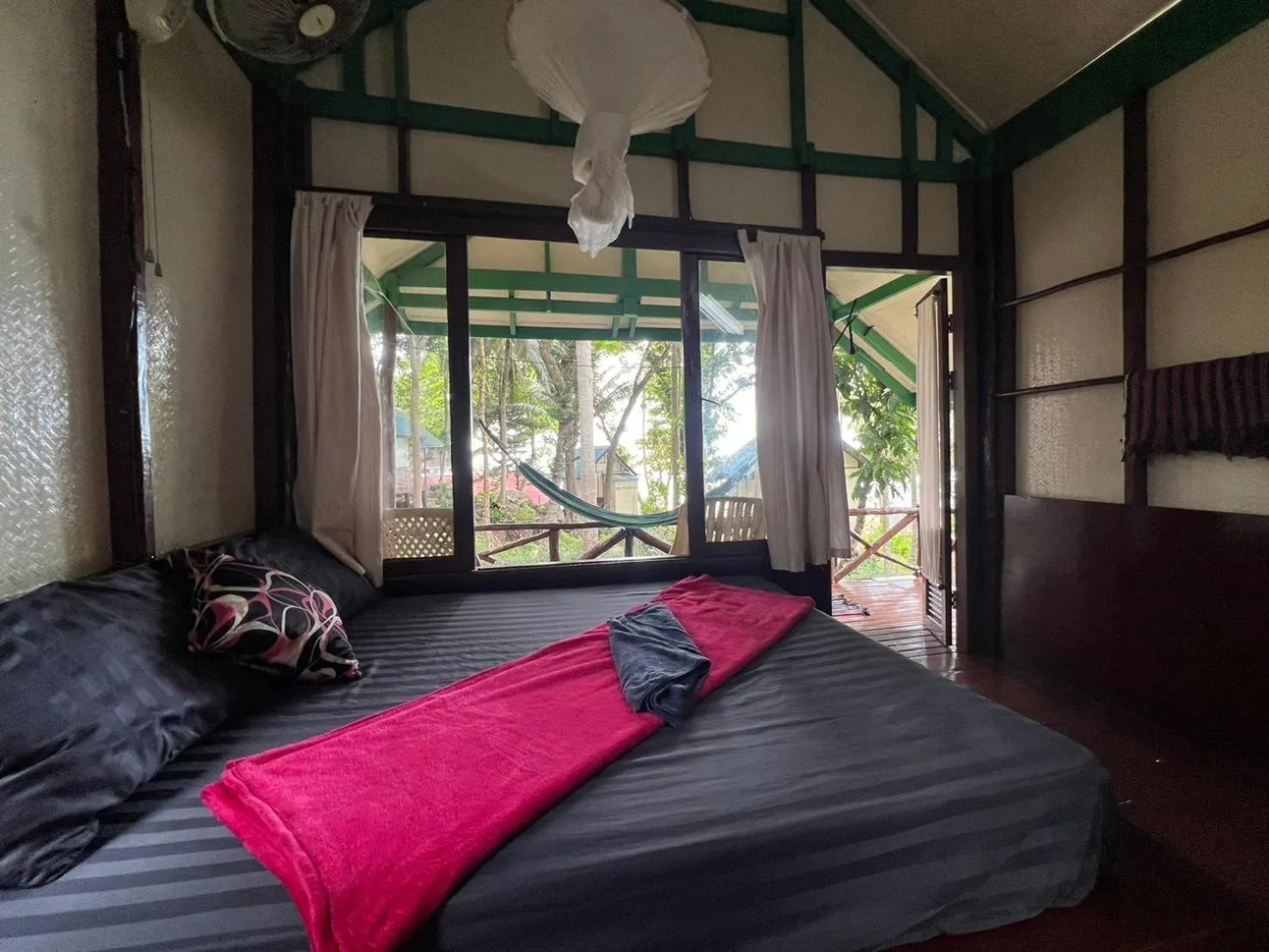 Bed in Smile Bungalow Bottle Beach