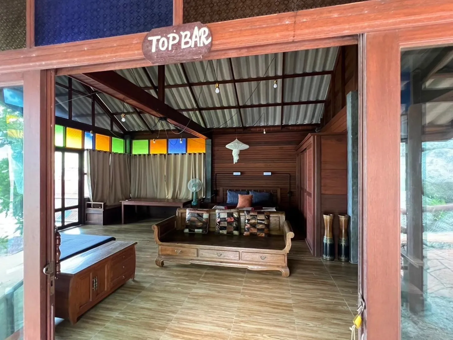 Smile Bungalow Bottle Beach