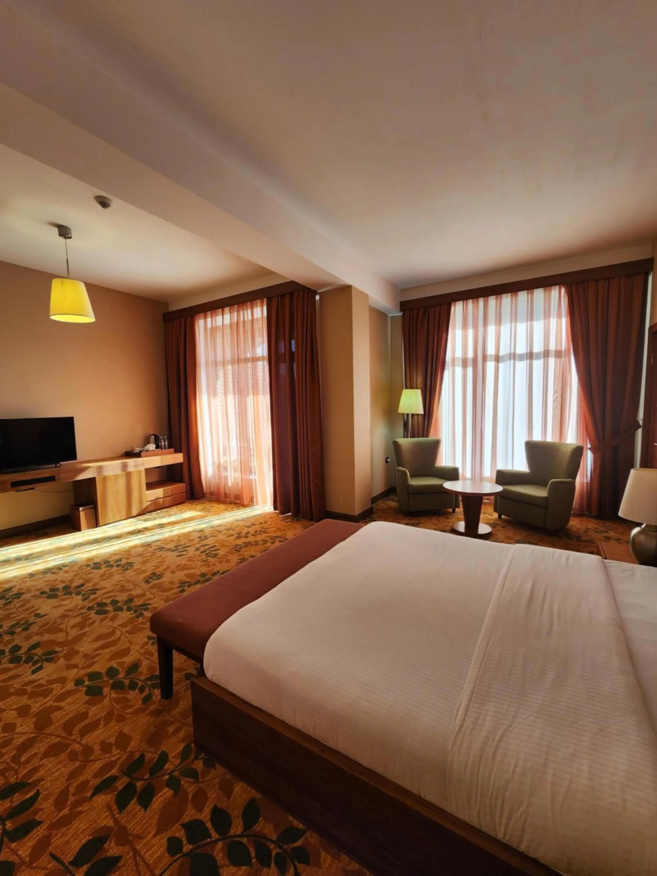 Bed in El Resort Hotel