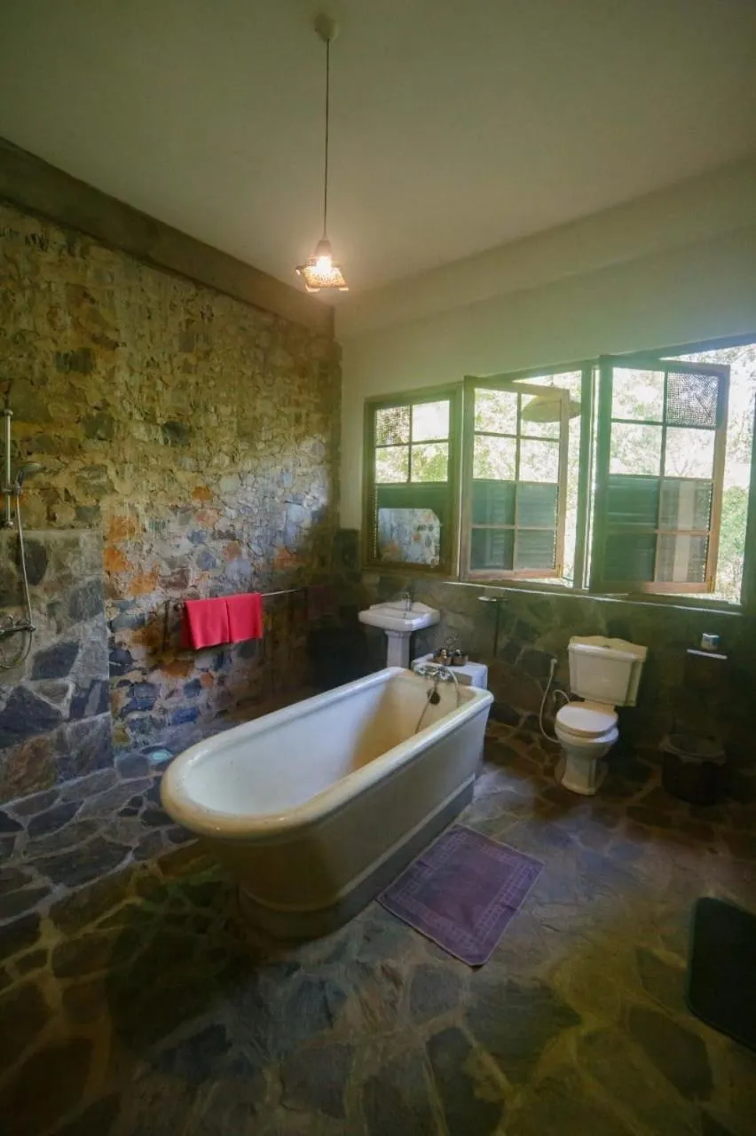 Bathroom in The Kandy Samadhicentre