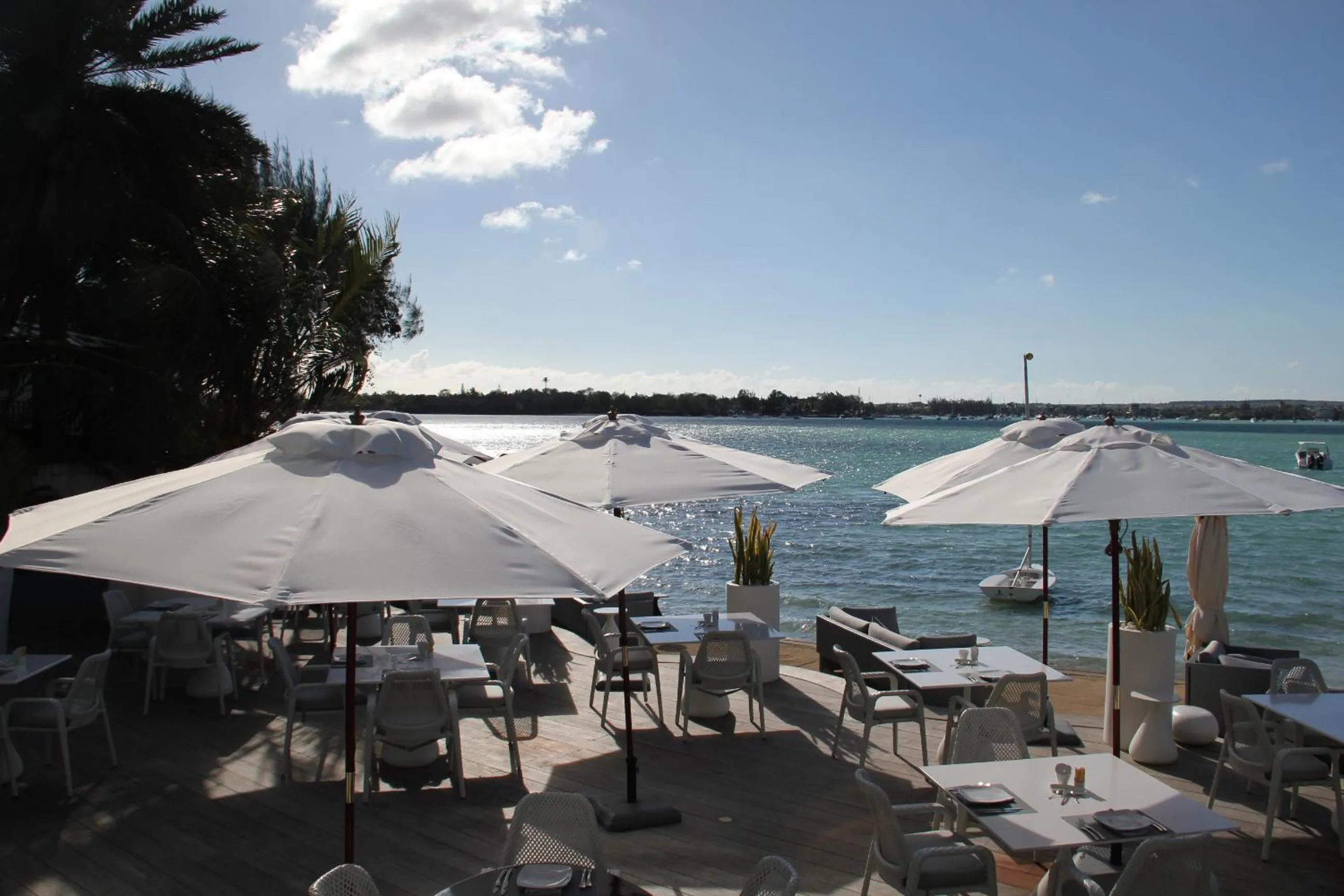Restaurant/places to eat in Baystone Boutique Hotel & Spa