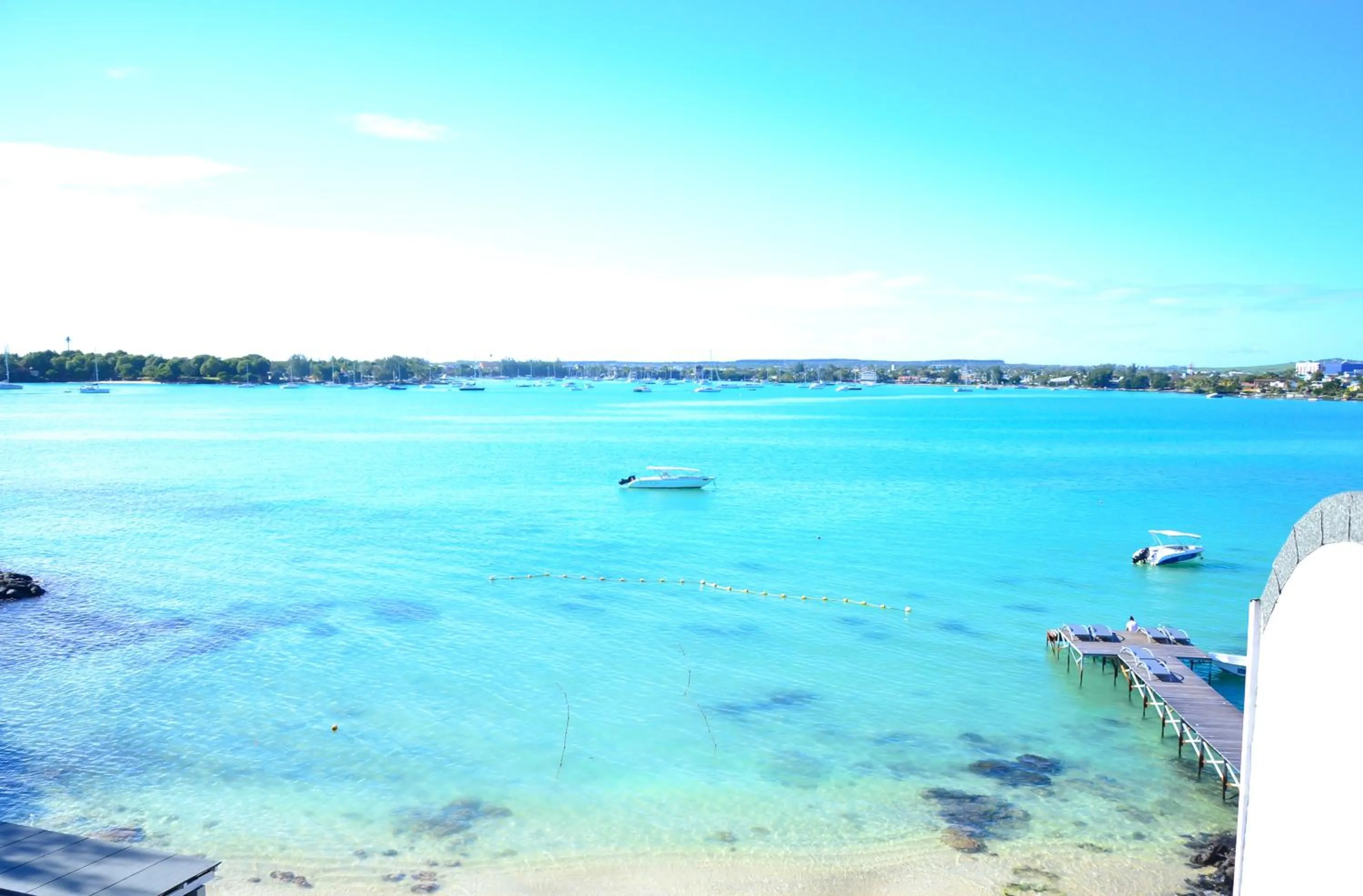 Restaurant/places to eat in Baystone Boutique Hotel & Spa