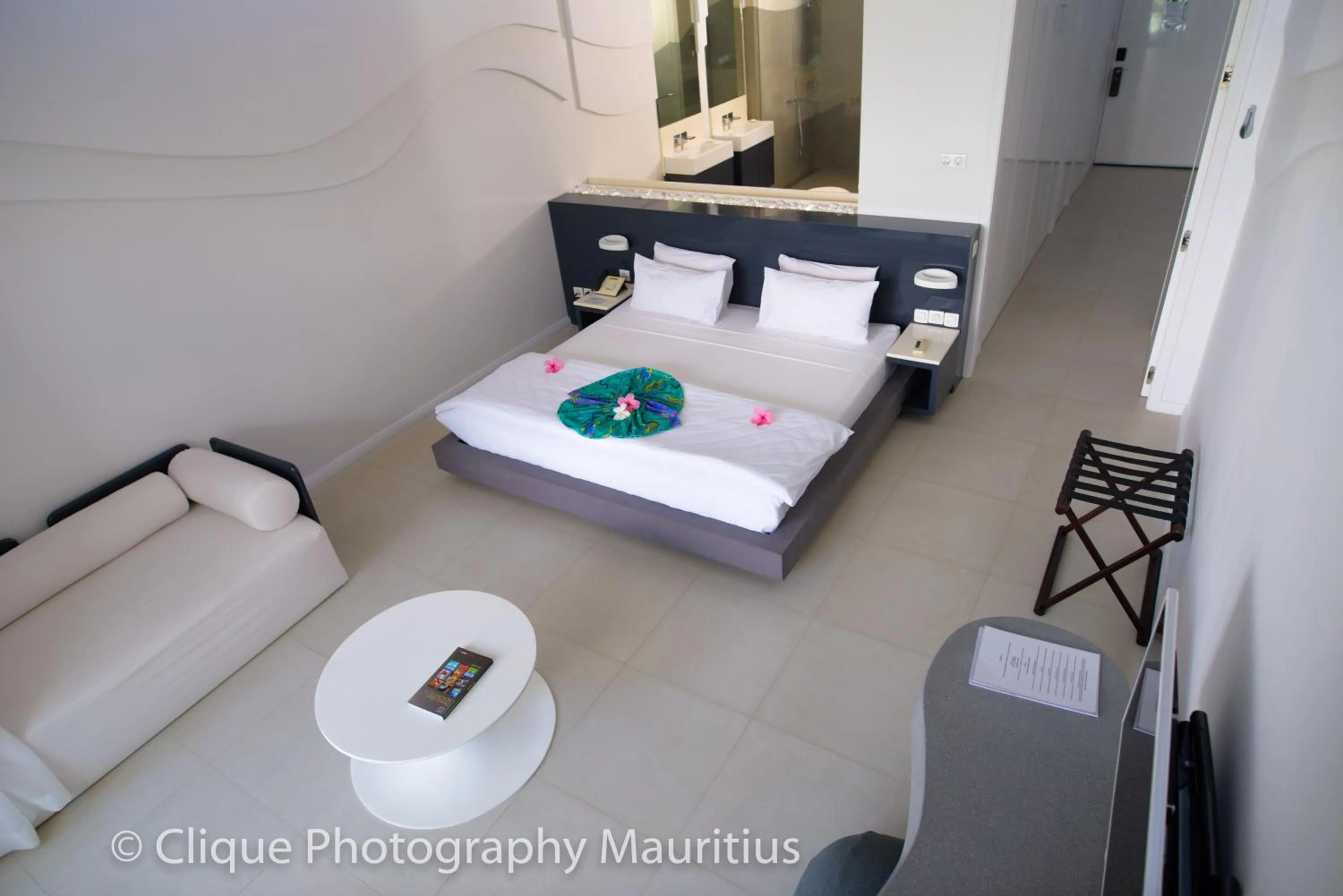 Shower, Bed in Baystone Boutique Hotel & Spa