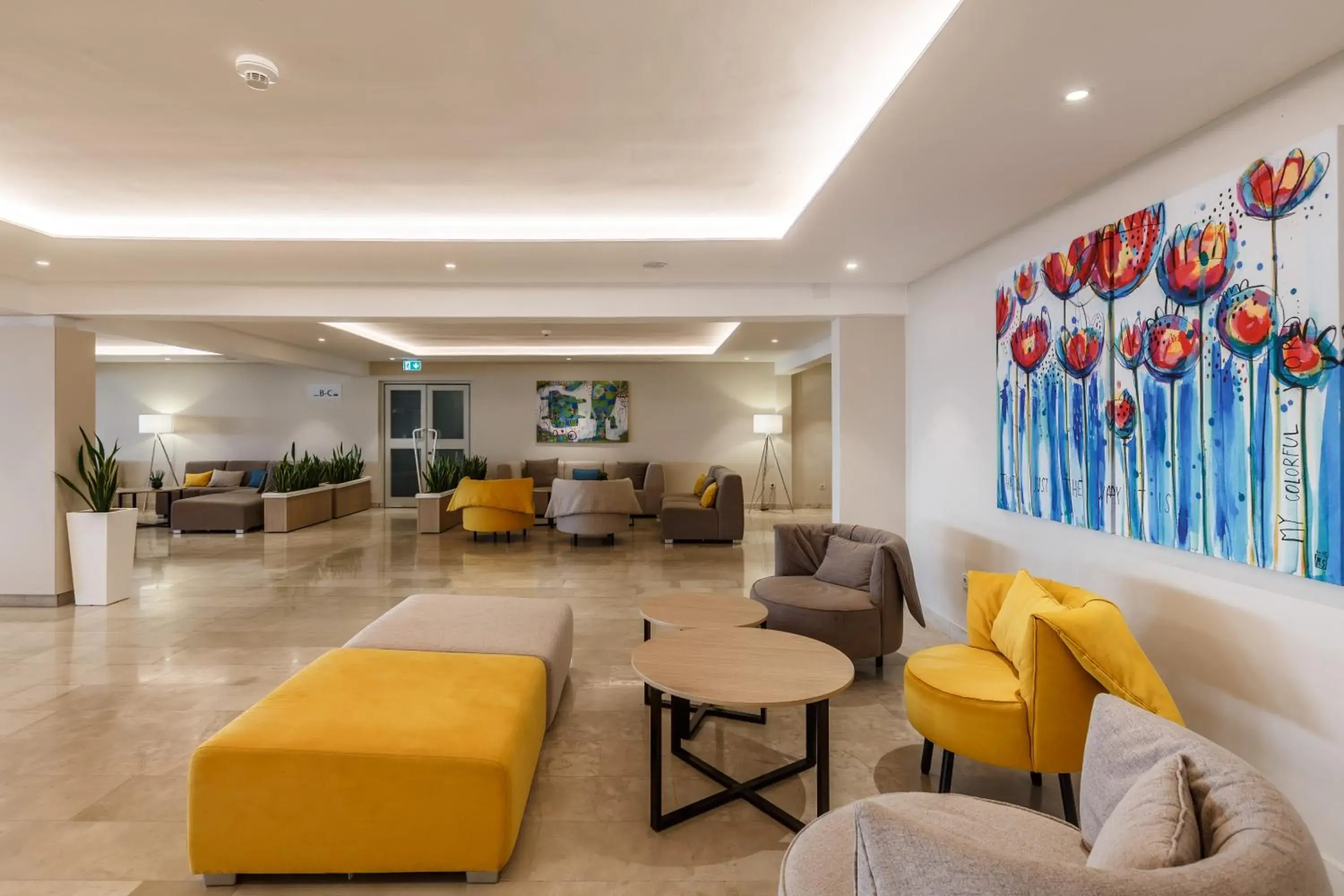 Communal lounge/ TV room, Lobby/Reception in Hotel Plavi Plava Laguna