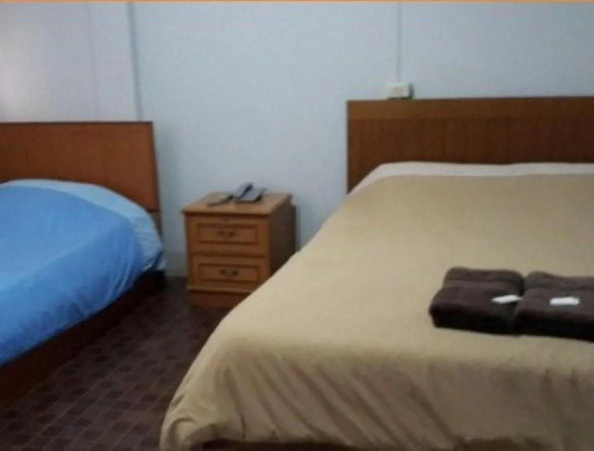 Bedroom, Bed in White Orchid Inn II