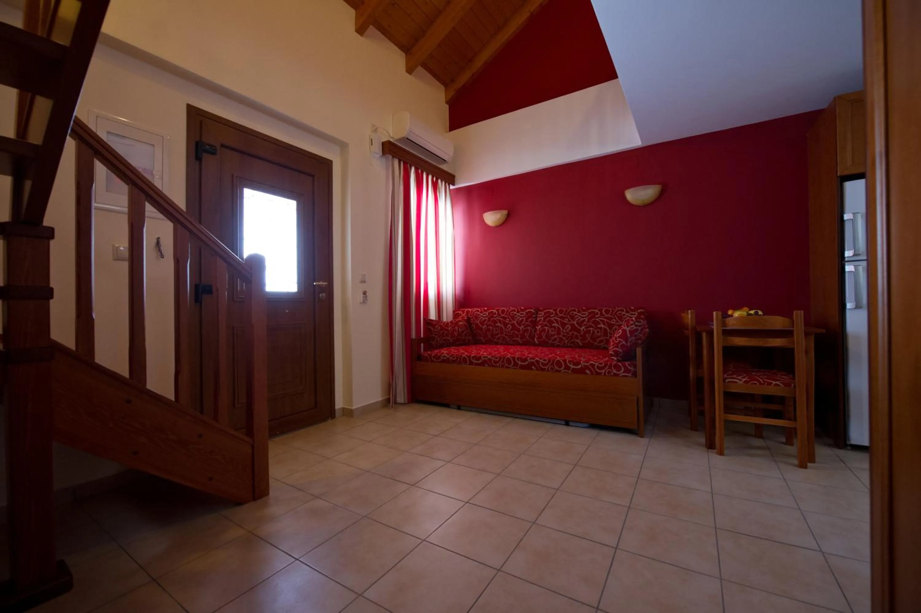 Seating area, Bed in Villa Diamond 2