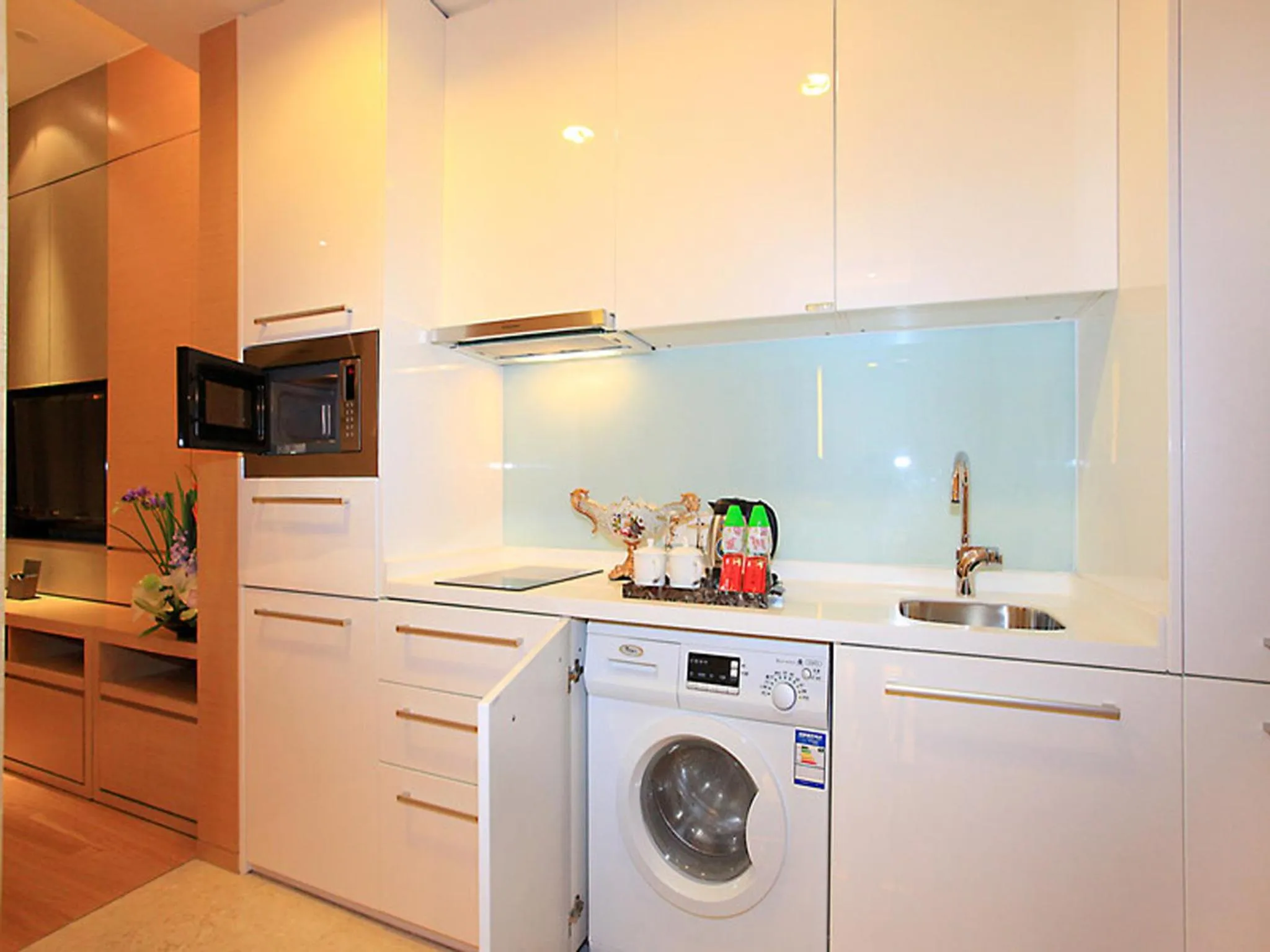 Kitchen or kitchenette in HeeFun Apartment GZ -Poly World Trading Center