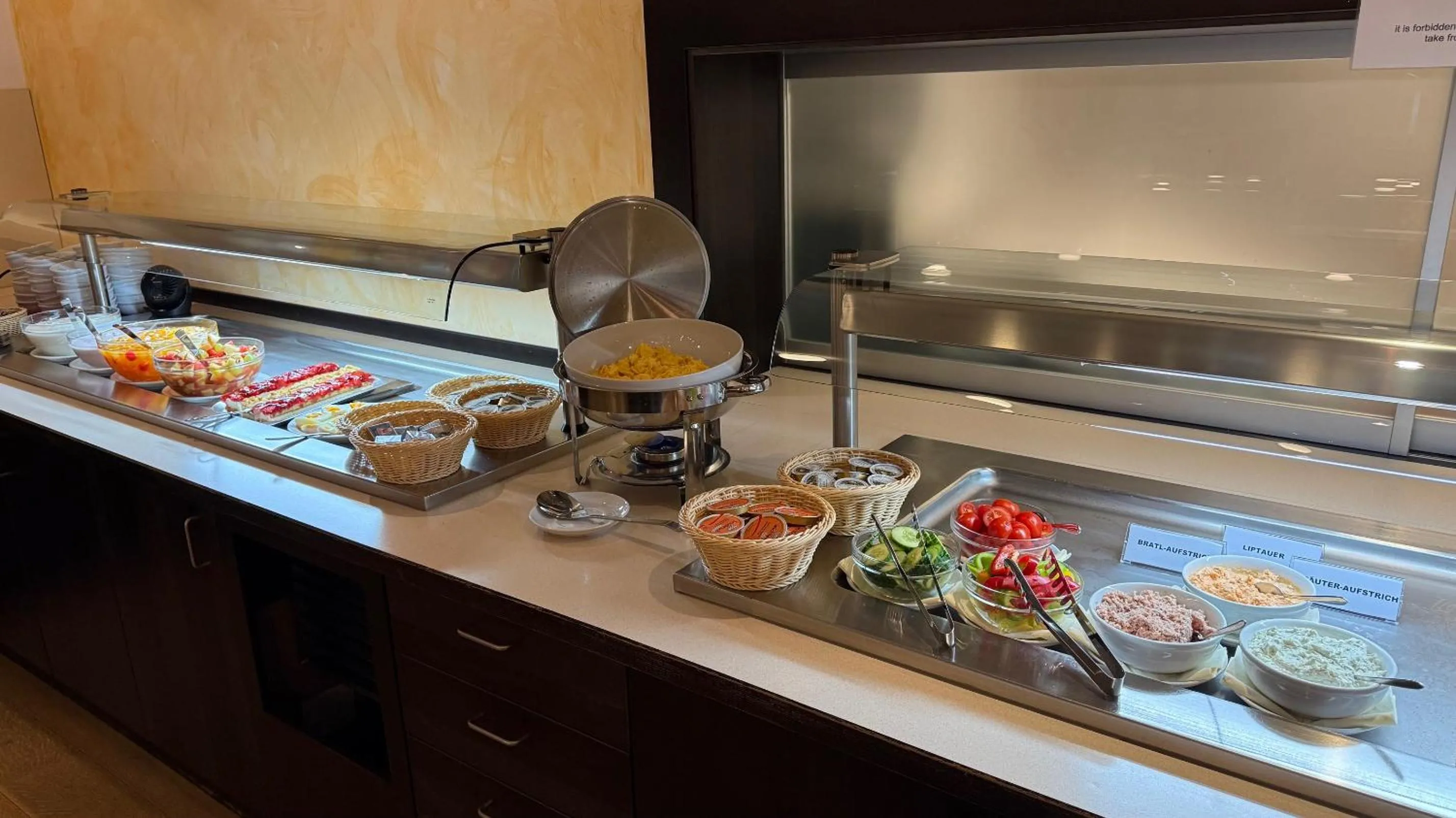Breakfast in G&K Hotel