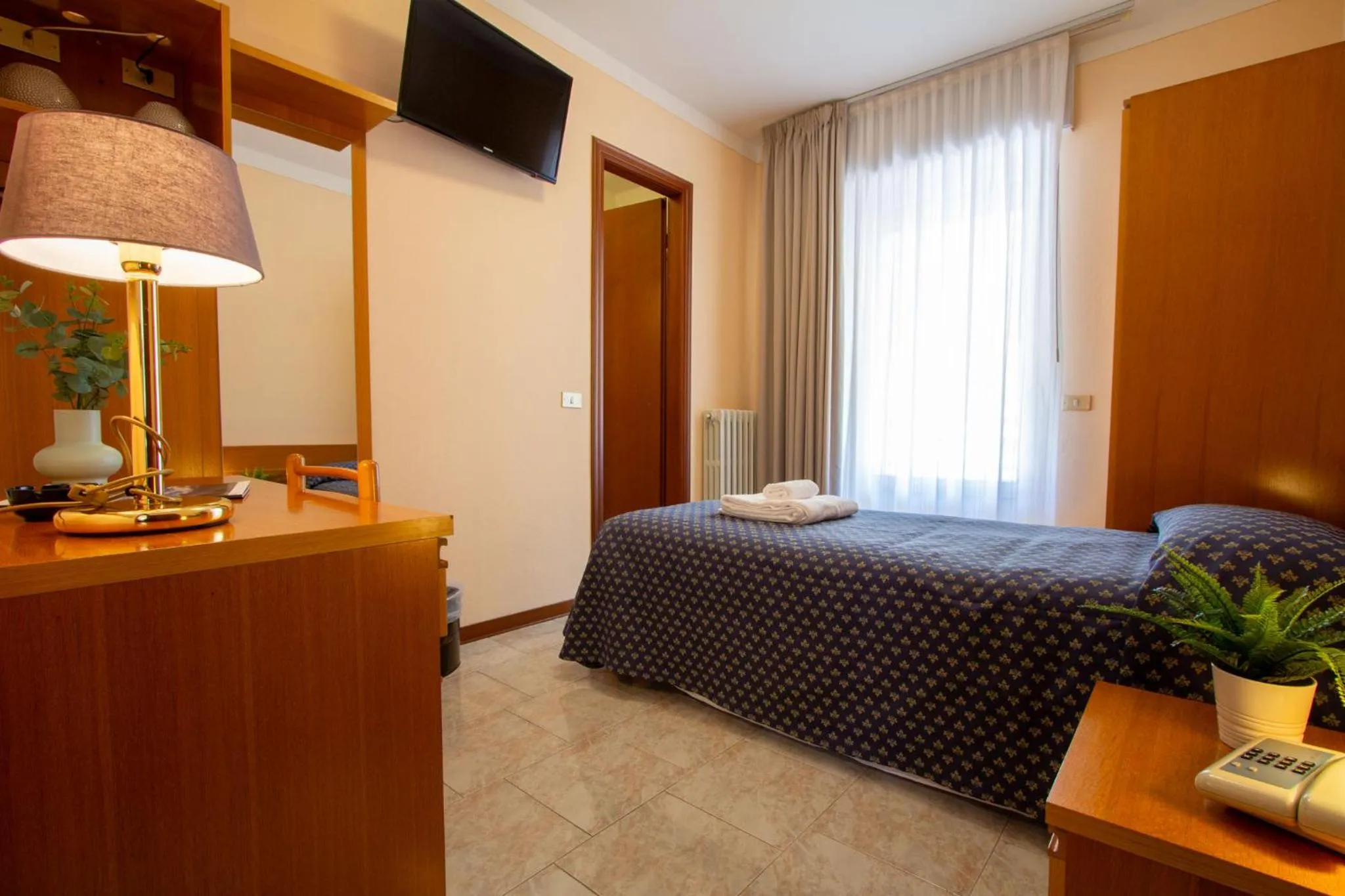 Bed in Hotel Benacus Torri del Benaco