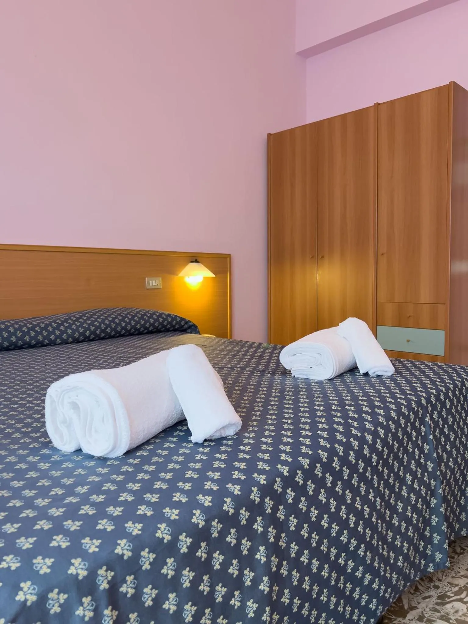 Bed in Hotel Benacus Torri del Benaco