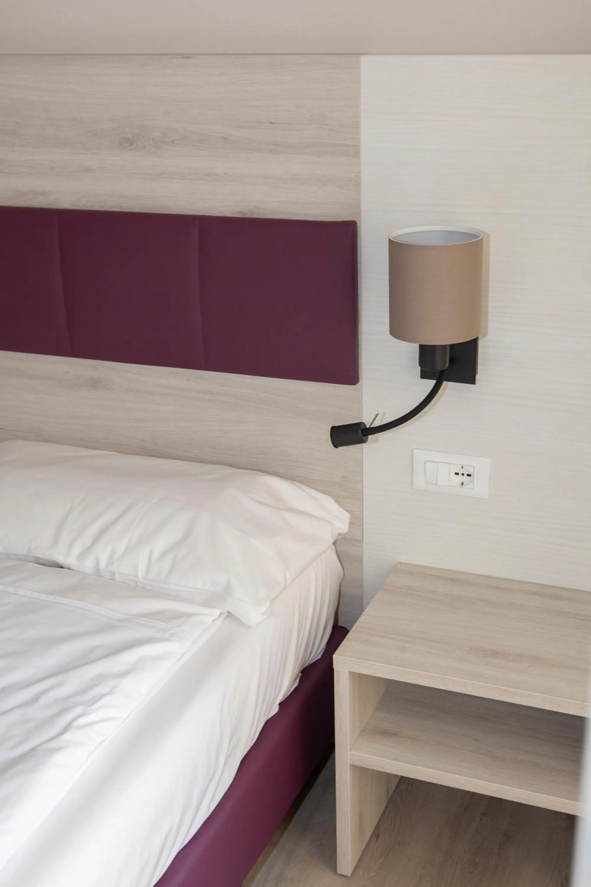 Bed in Hotel Benacus Torri del Benaco