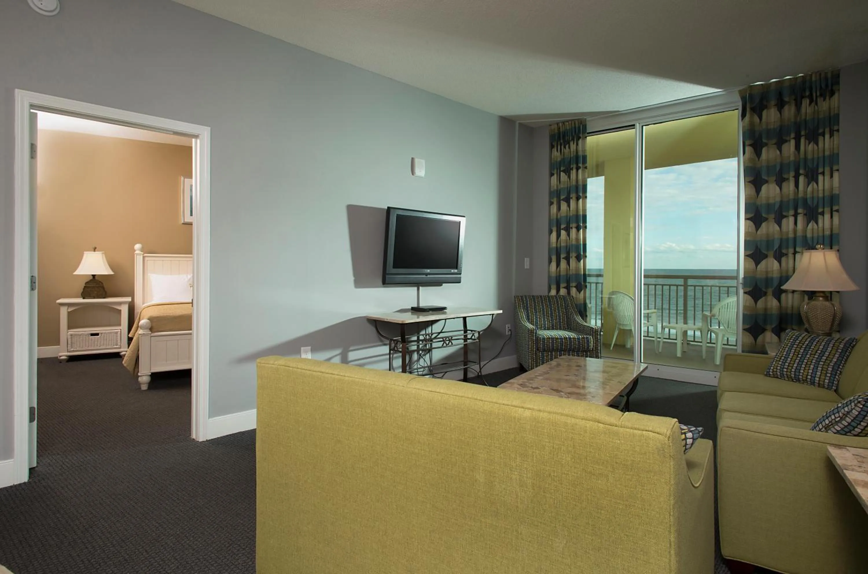 Living room, Bed in Avista Resort