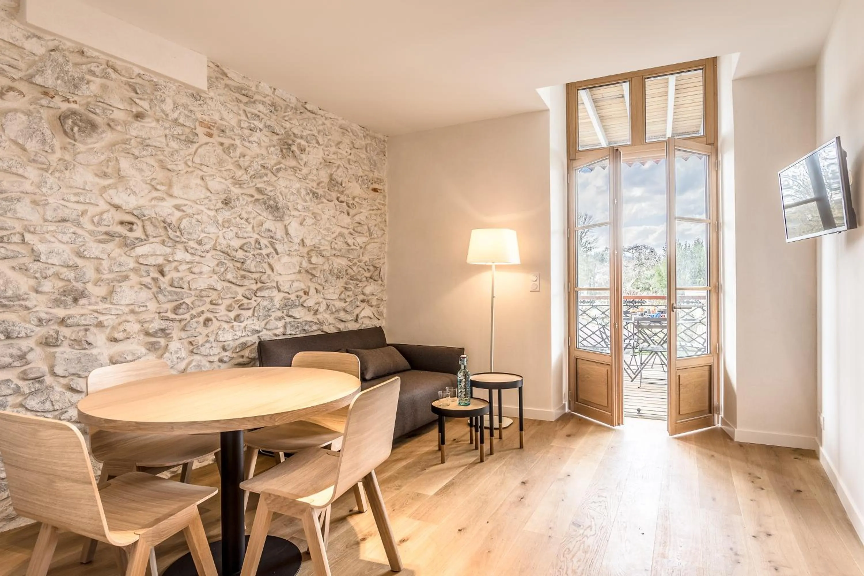 Jondoni Laurendi Kanbo