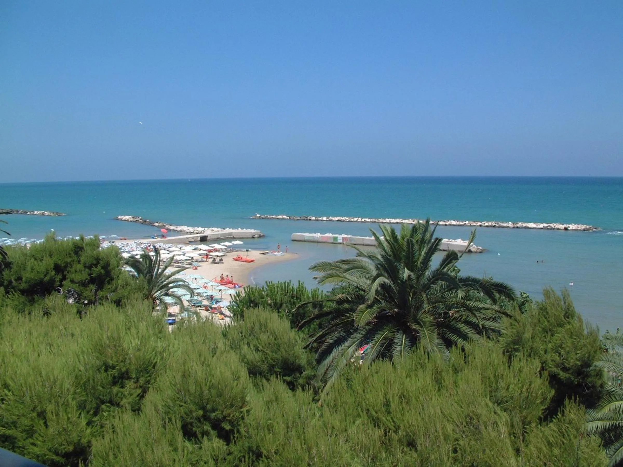Beach in Hotel Capital