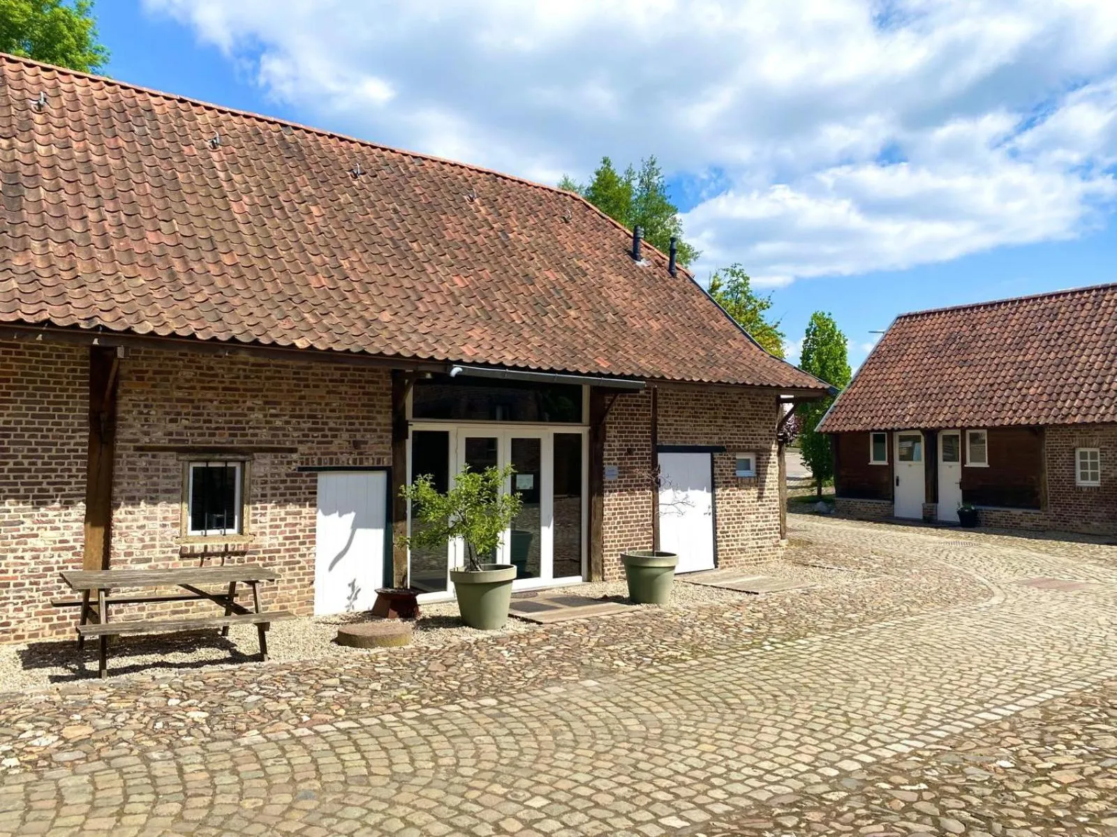 Property building in Landgoed De Hoogmolen