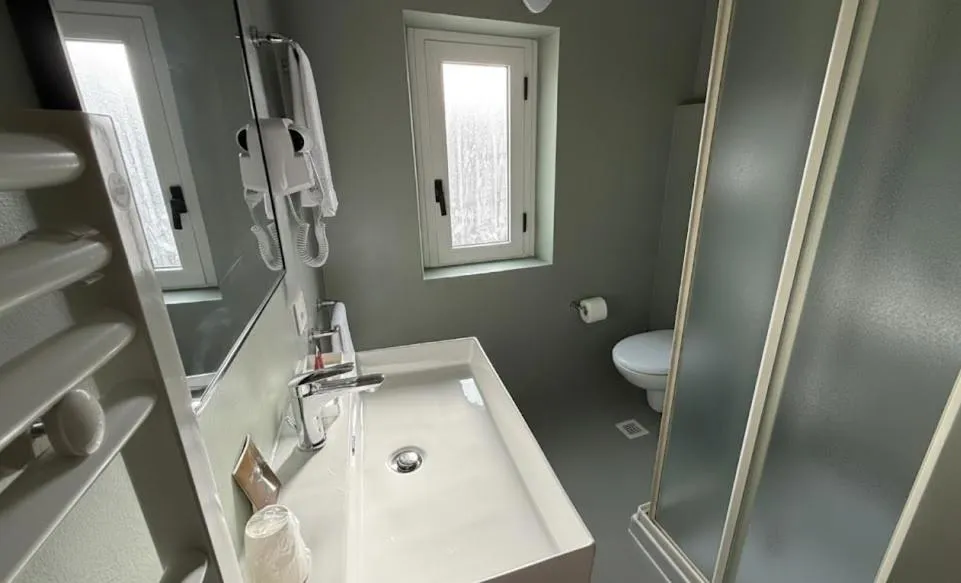 Bathroom in Hotel Bel Sito Peschiera