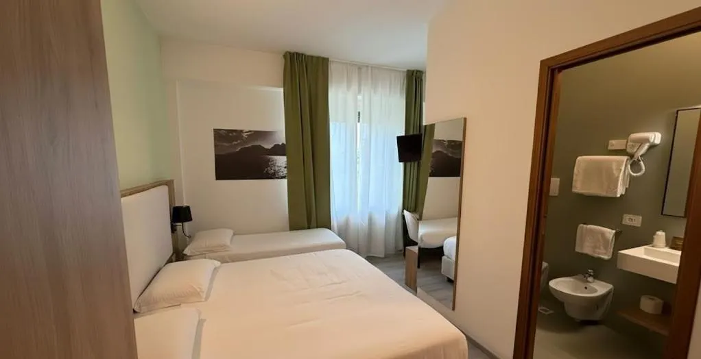 Photo of the whole room, Bed in Hotel Bel Sito Peschiera