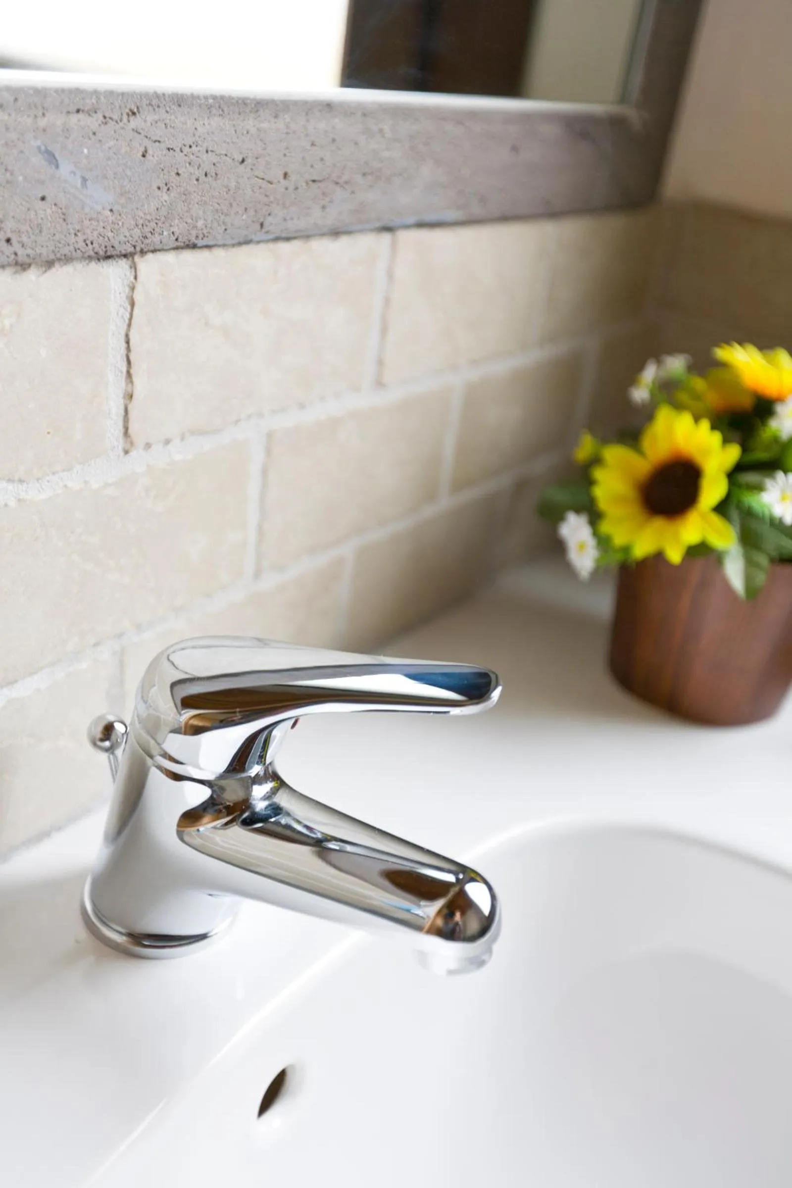 Shower in B&B Stentadì