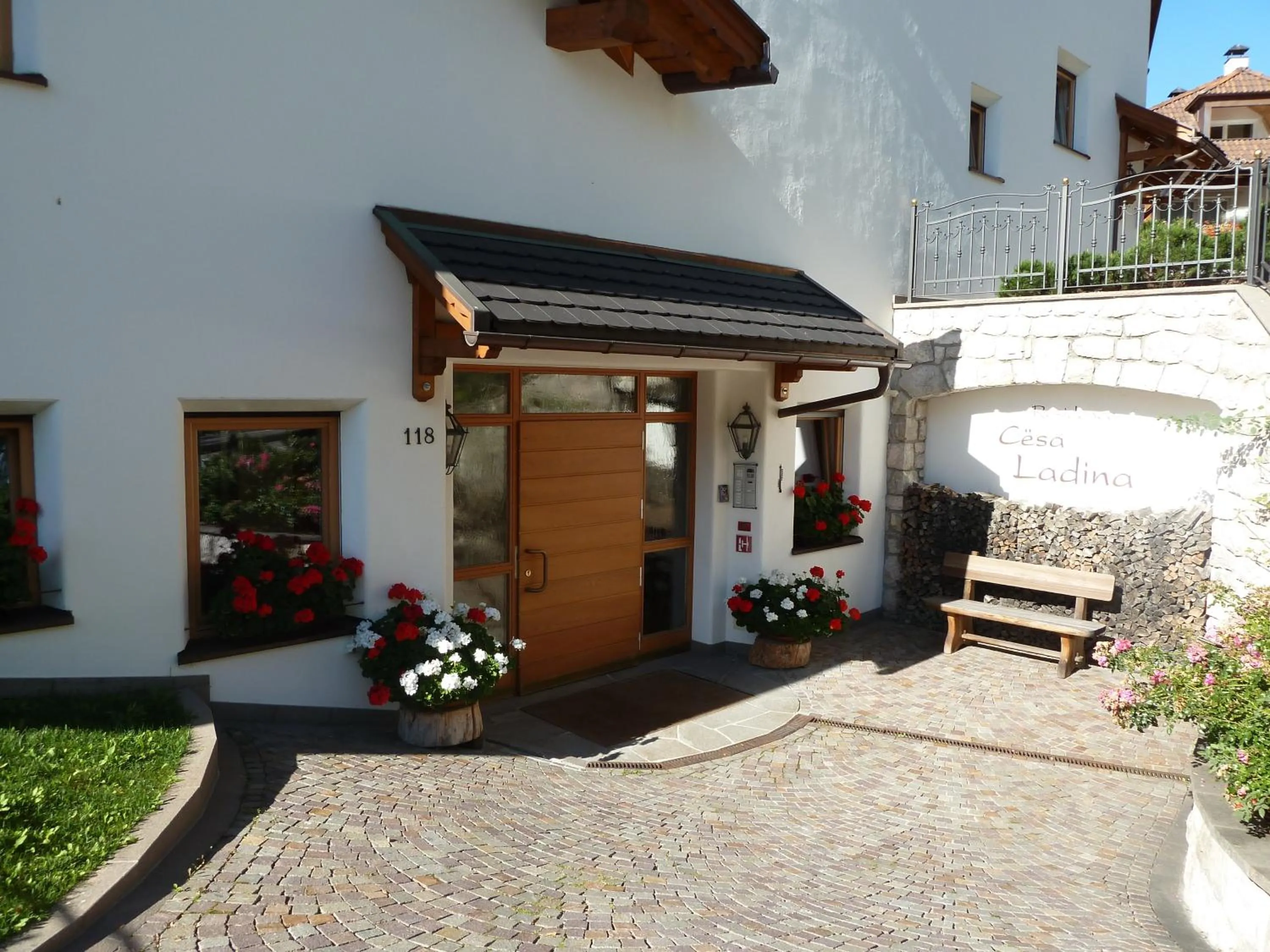 Facade/entrance in Residence Cesa Ladina