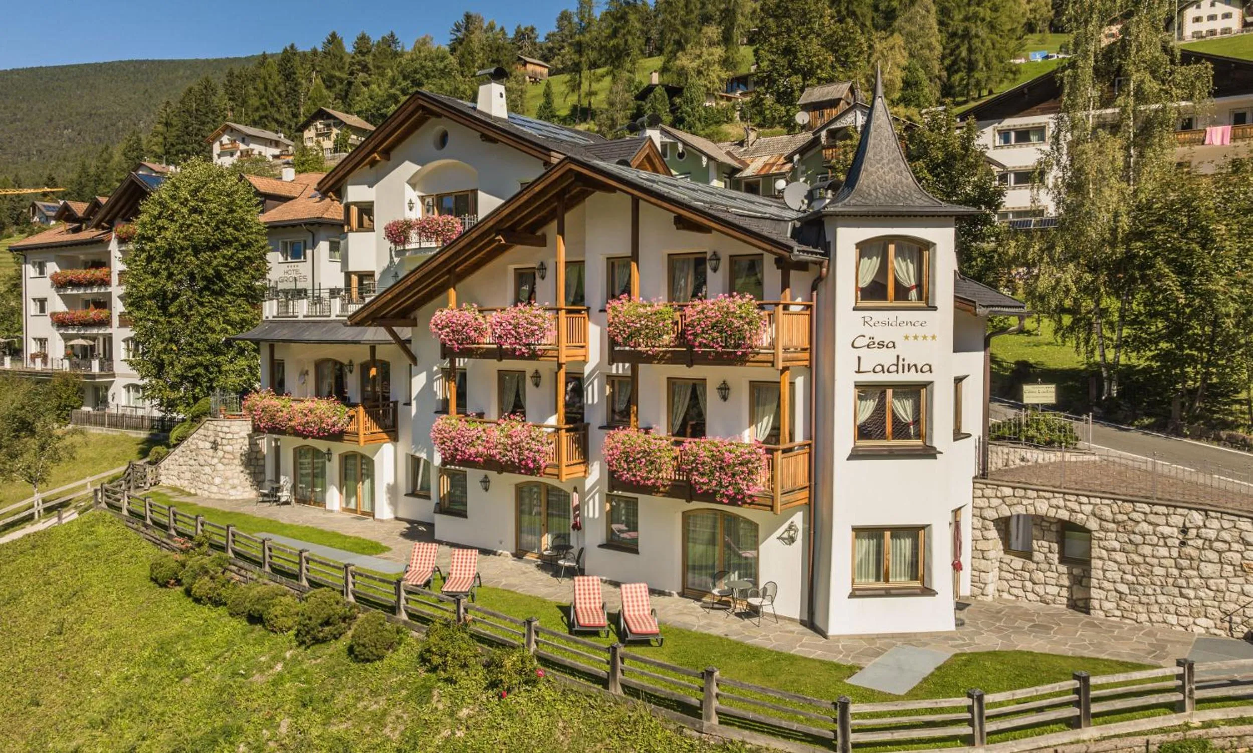 Property building in Residence Cesa Ladina