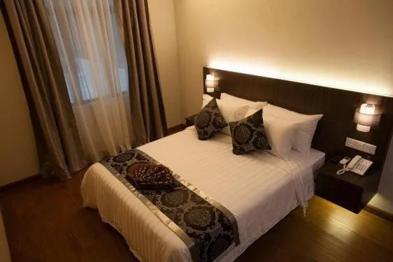 Bed in Holiday Villa Hotel & Suites Kota Bharu - Wakaf Che Yeh, Night Market