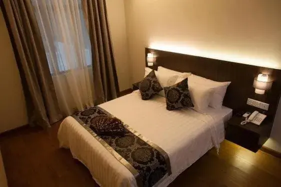 Superior Double Room in Holiday Villa Hotel & Suites Kota Bharu - Wakaf Che Yeh, Night Market Superior Double Room in Holiday Villa Hotel & Suites Kota Bharu - Wakaf Che Yeh, Night Market