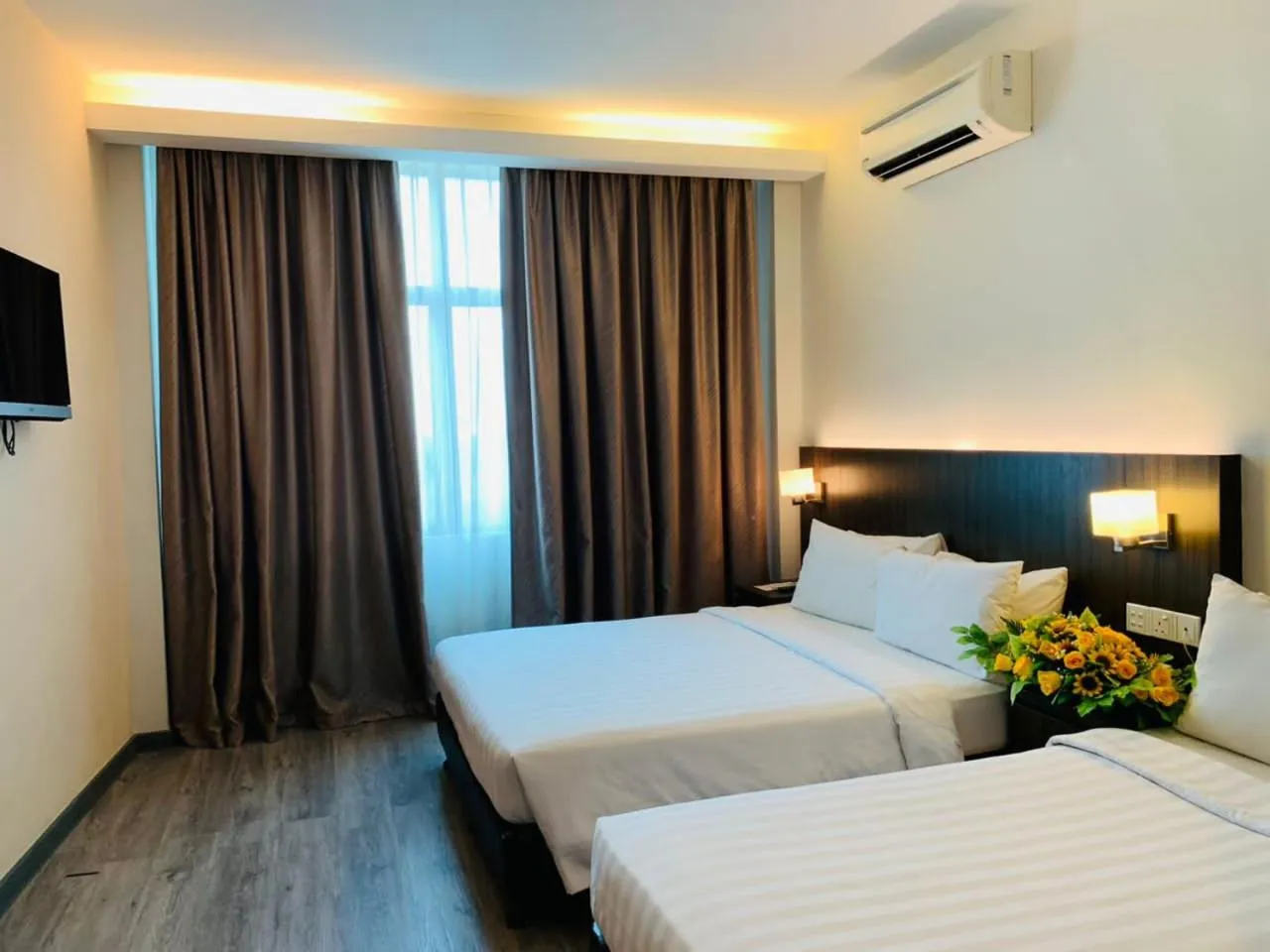 Bed in Holiday Villa Hotel & Suites Kota Bharu - Wakaf Che Yeh, Night Market