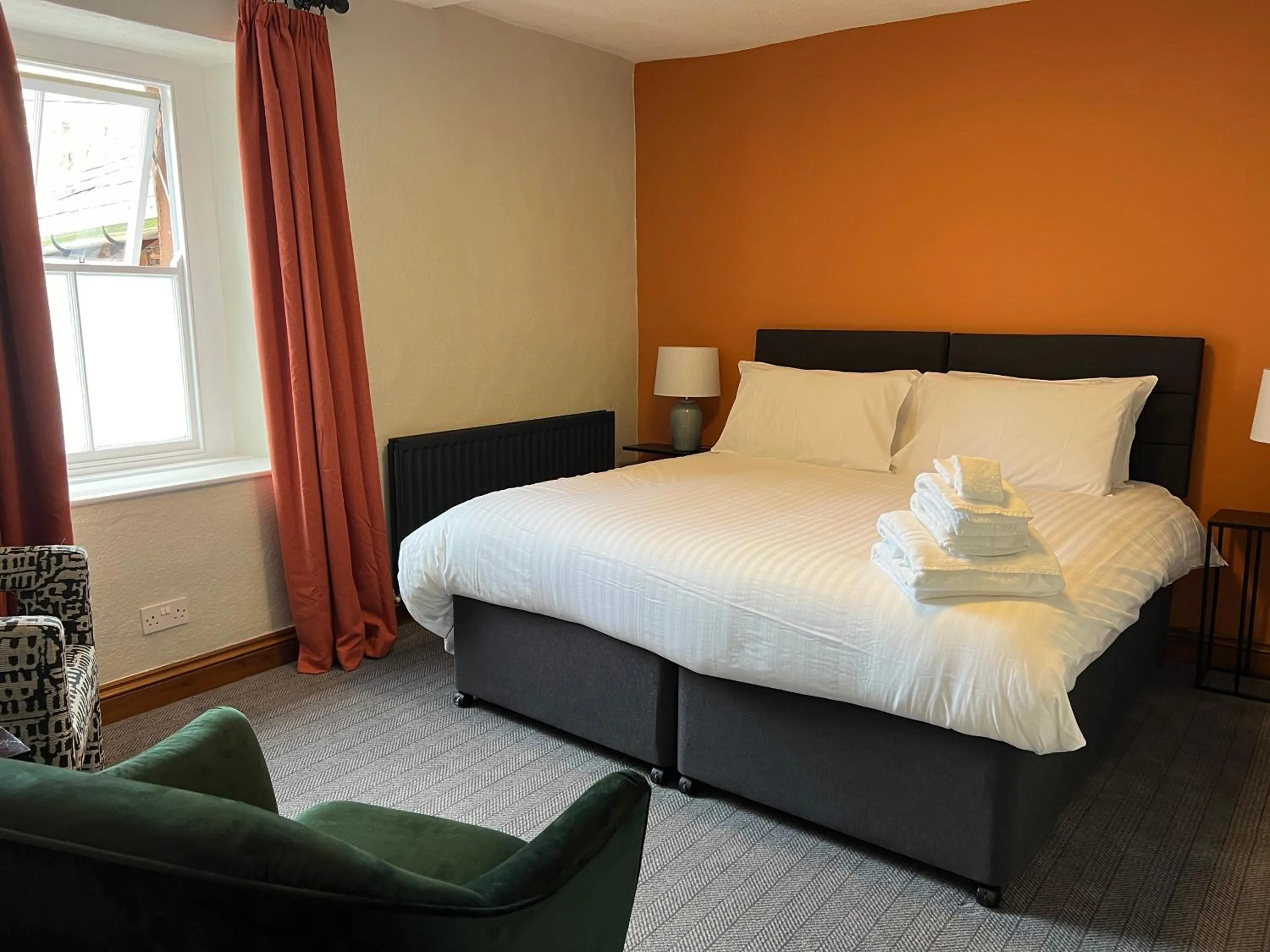 Bedroom, Bed in The Kings Arms Temple Sowerby