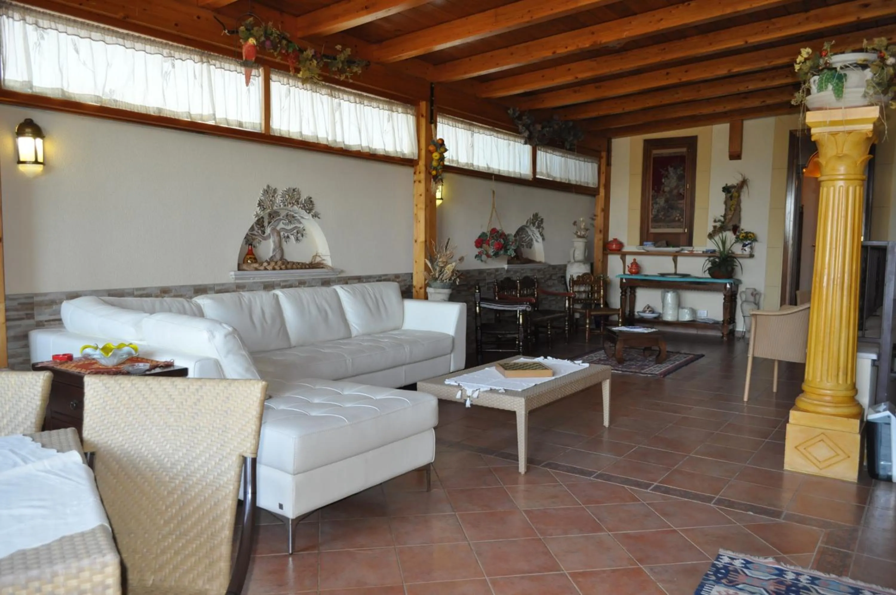 Living room in Krimar Hotel