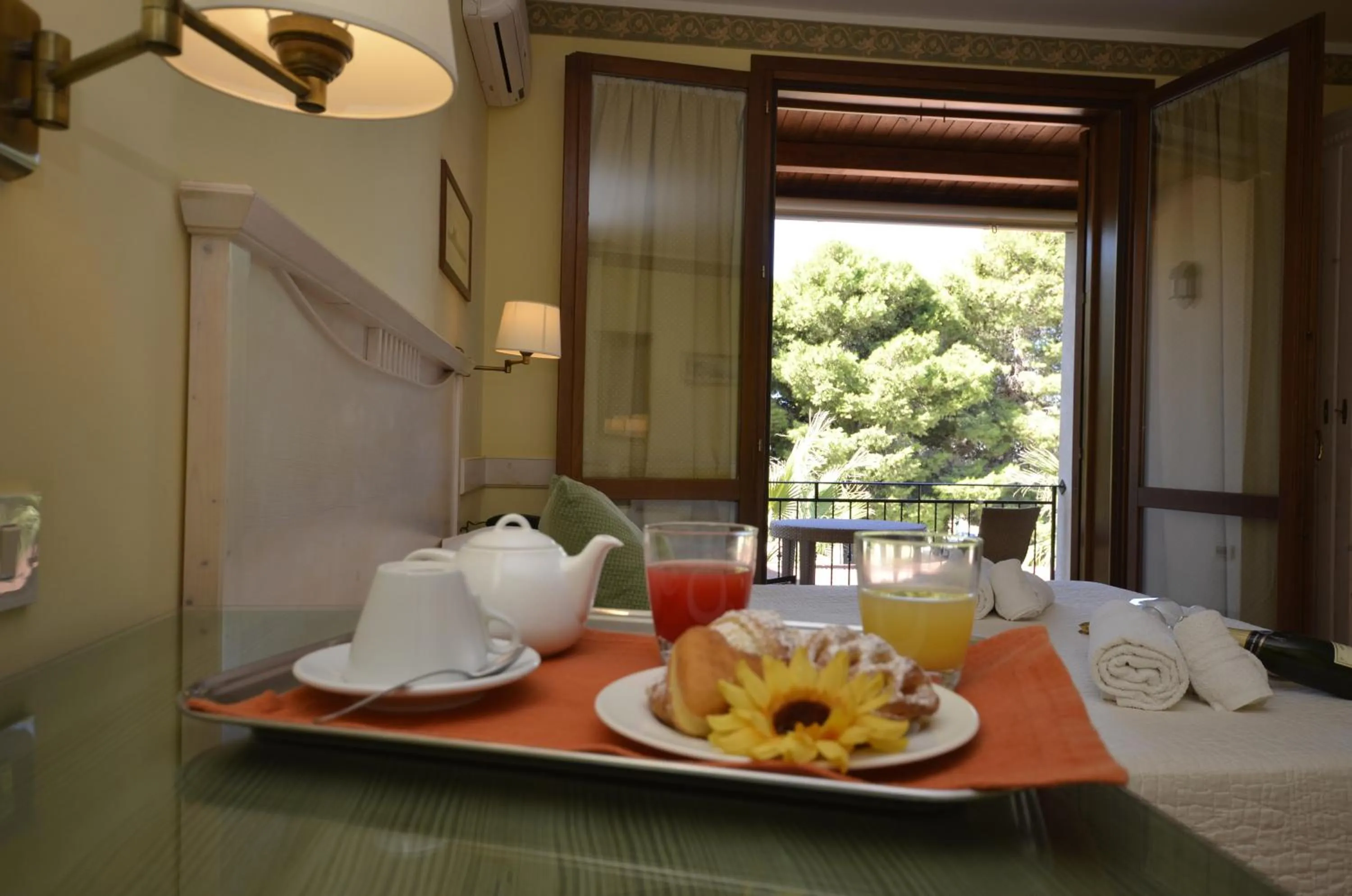 Food and drinks in Krimar Hotel