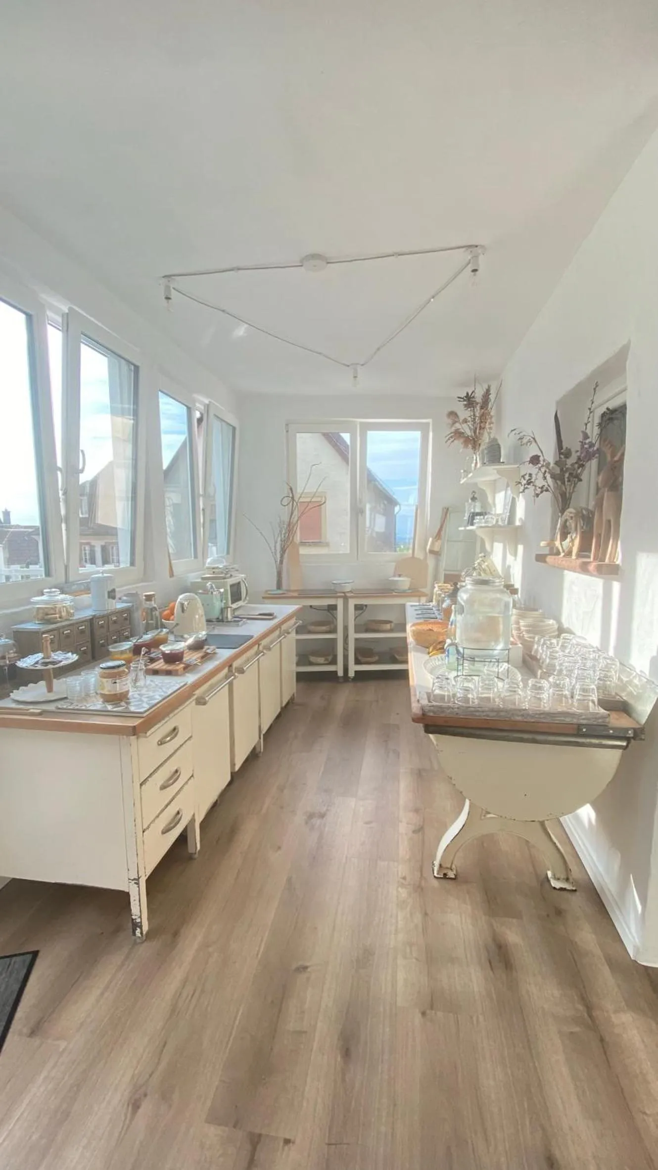 Buffet breakfast, Bed in LANDHOTEL 1707 by Landgasthof Zickler