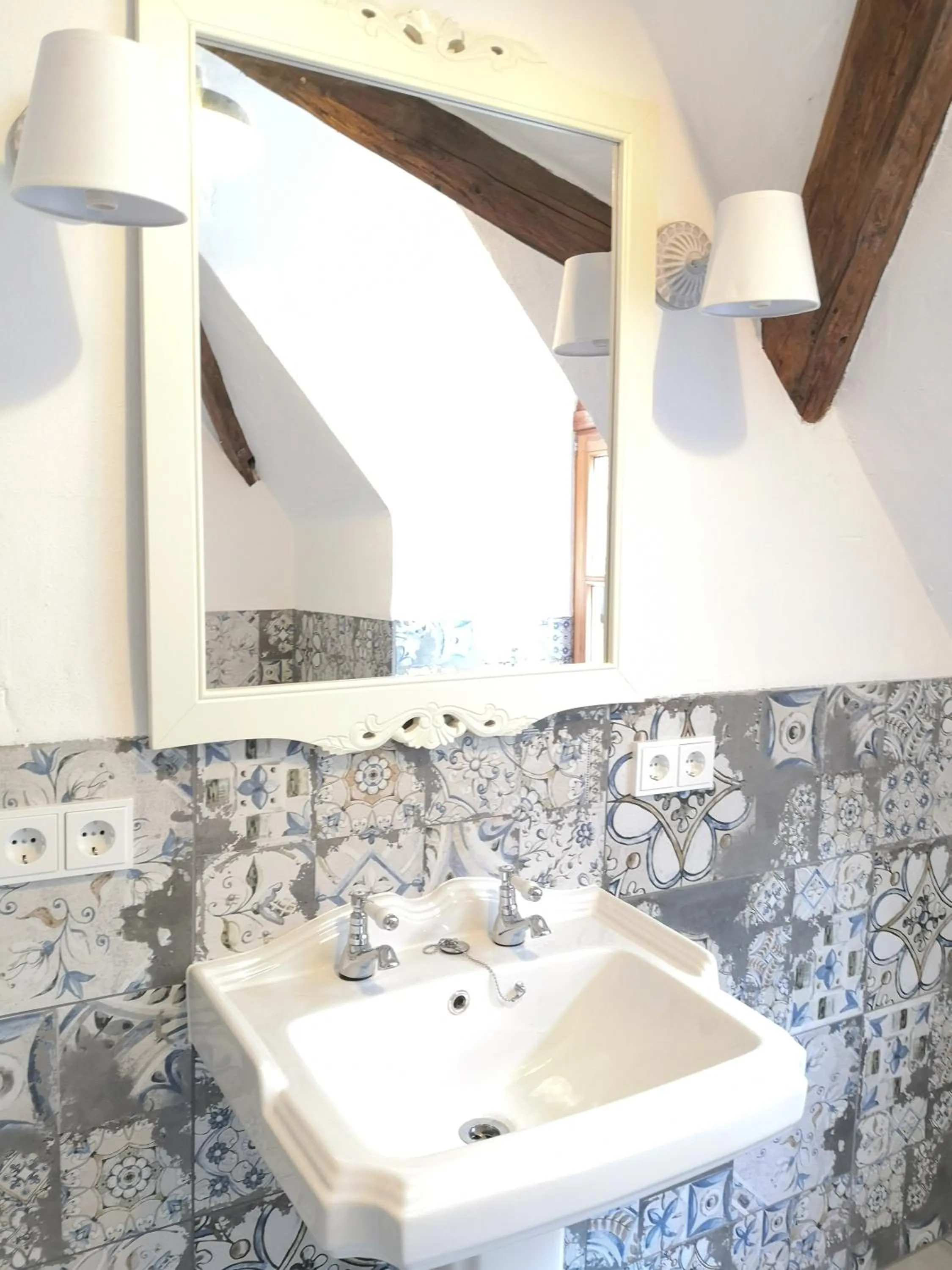 Bathroom in LANDHOTEL 1707 by Landgasthof Zickler