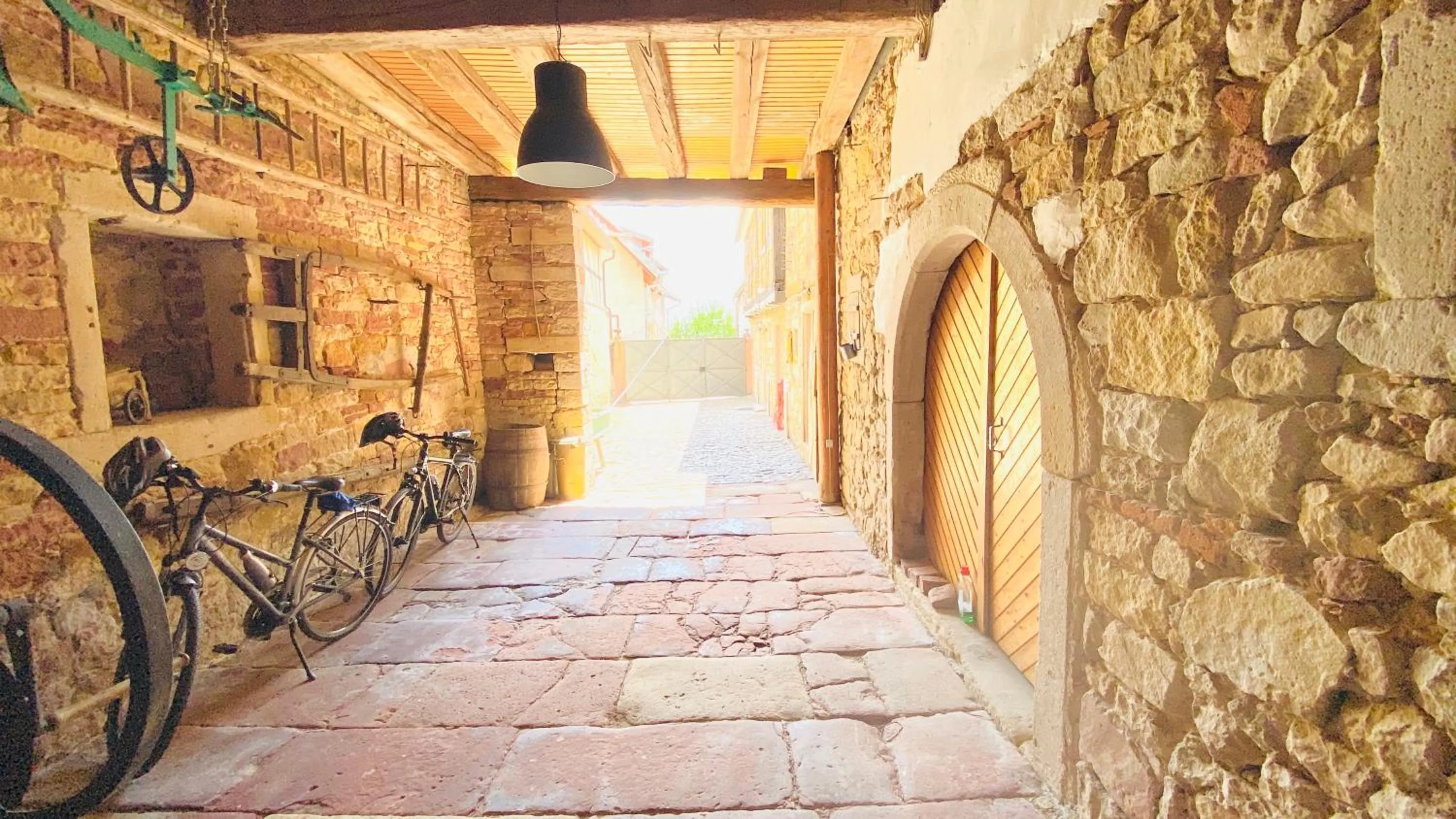 Facade/entrance in LANDHOTEL 1707 by Landgasthof Zickler