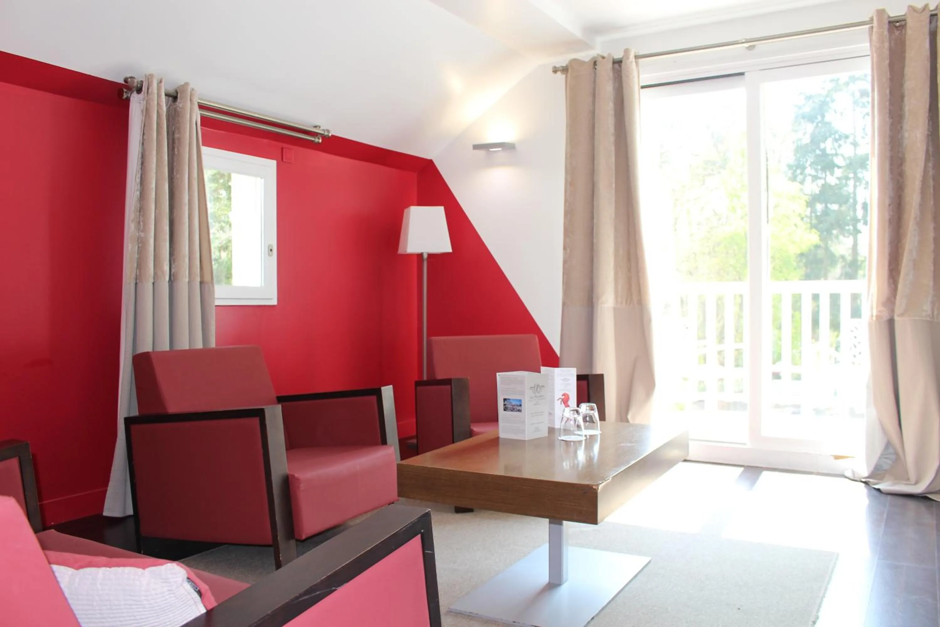 Living room in Les Pleiades Hôtel-Spa-Restaurant