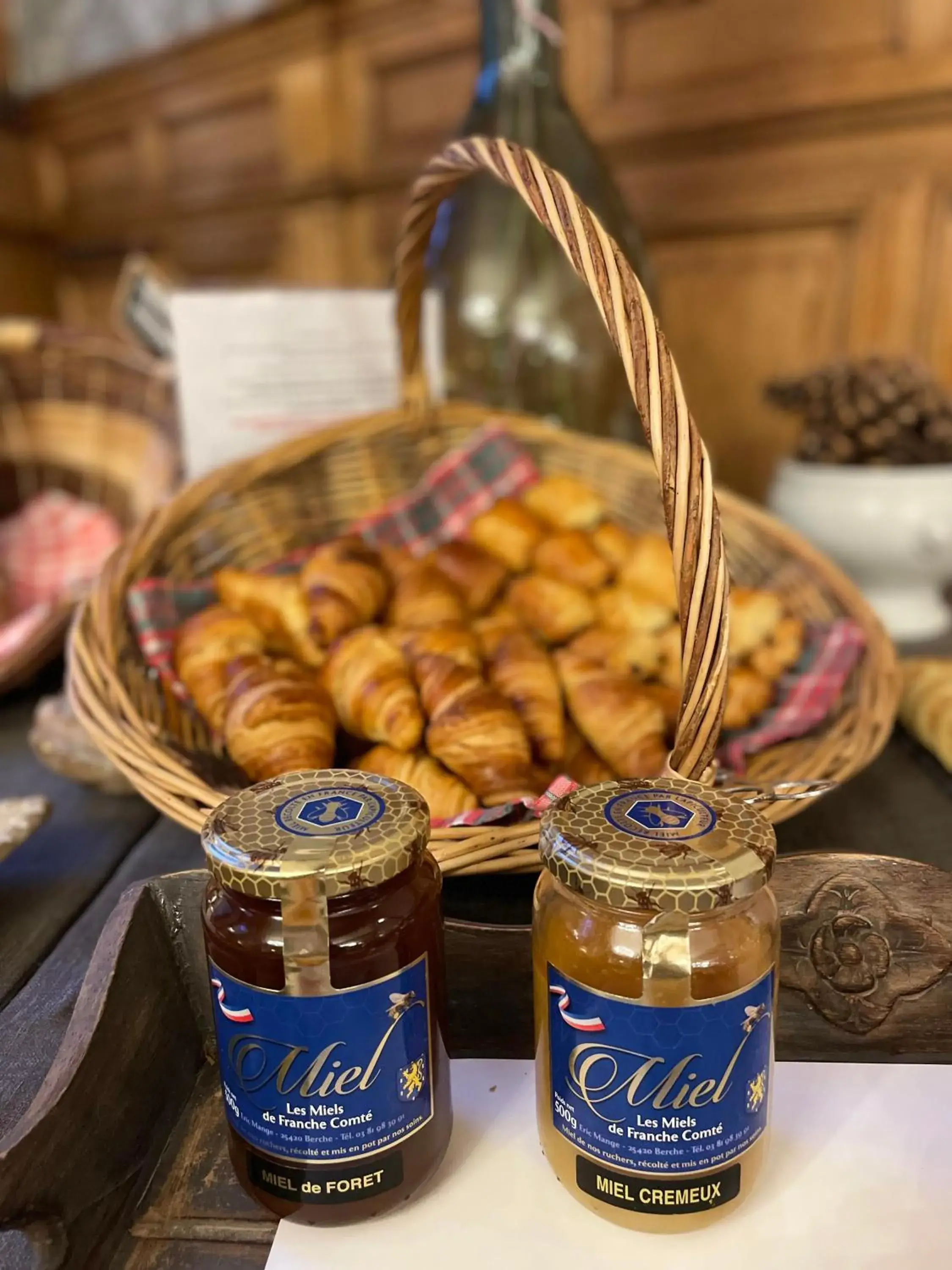 Buffet breakfast in The Originals Boutique, Hôtel de la Balance, Montbéliard Buffet breakfast in The Originals Boutique, Hôtel de la Balance, Montbéliard