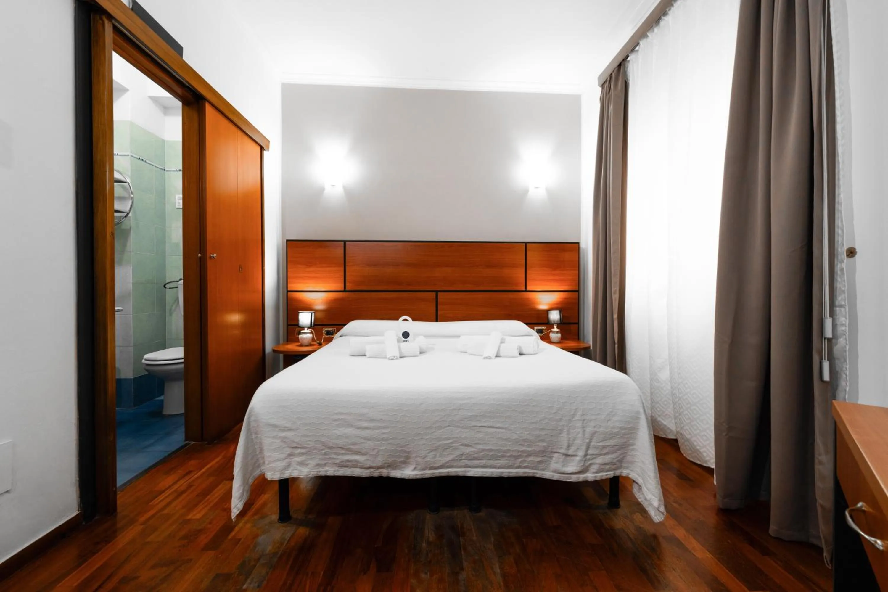 Bed in Hotel City Center